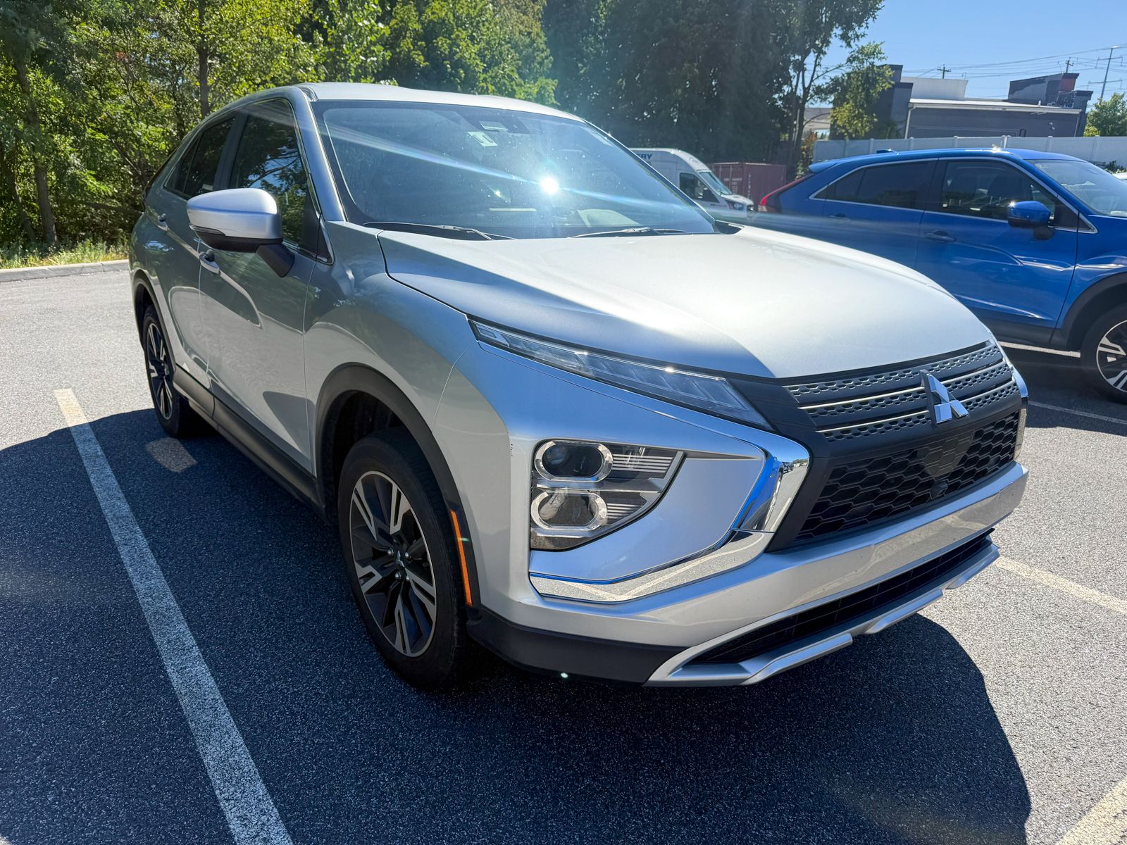 Photo view of 2025 Mitsubishi Eclipse Cross in Silver