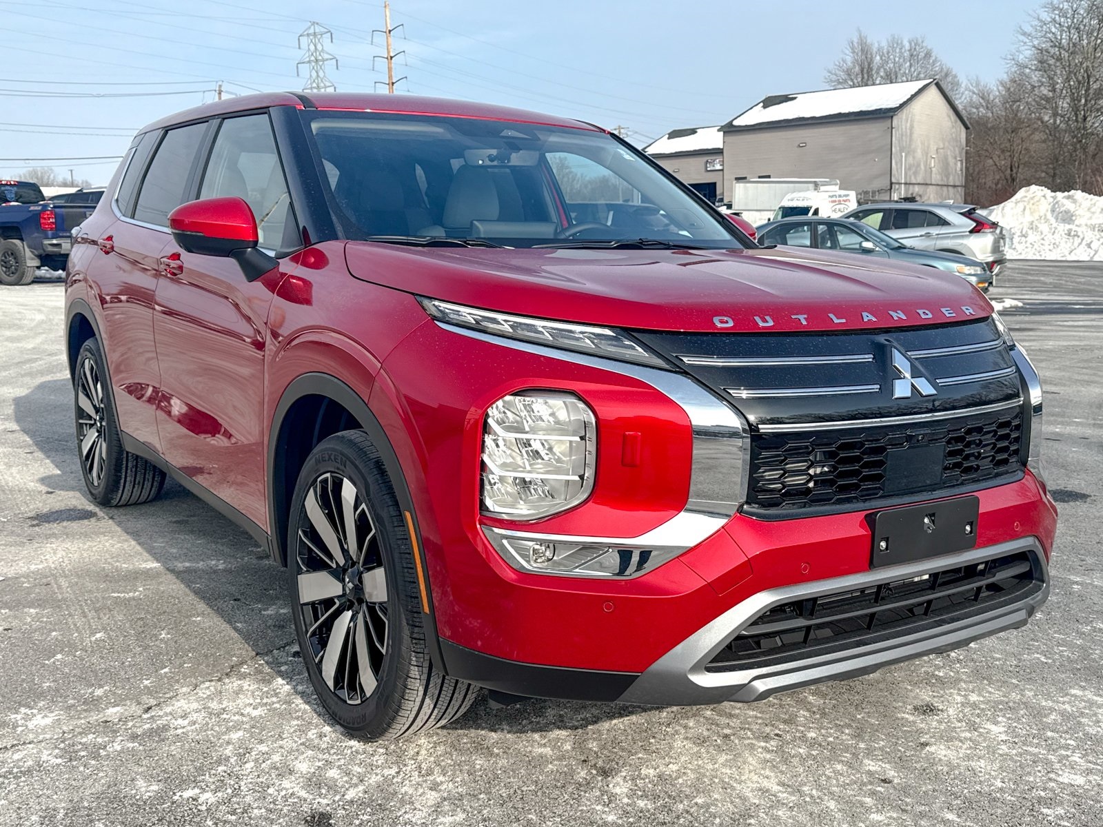 Photo view of 2026 Mitsubishi Outlander in Red