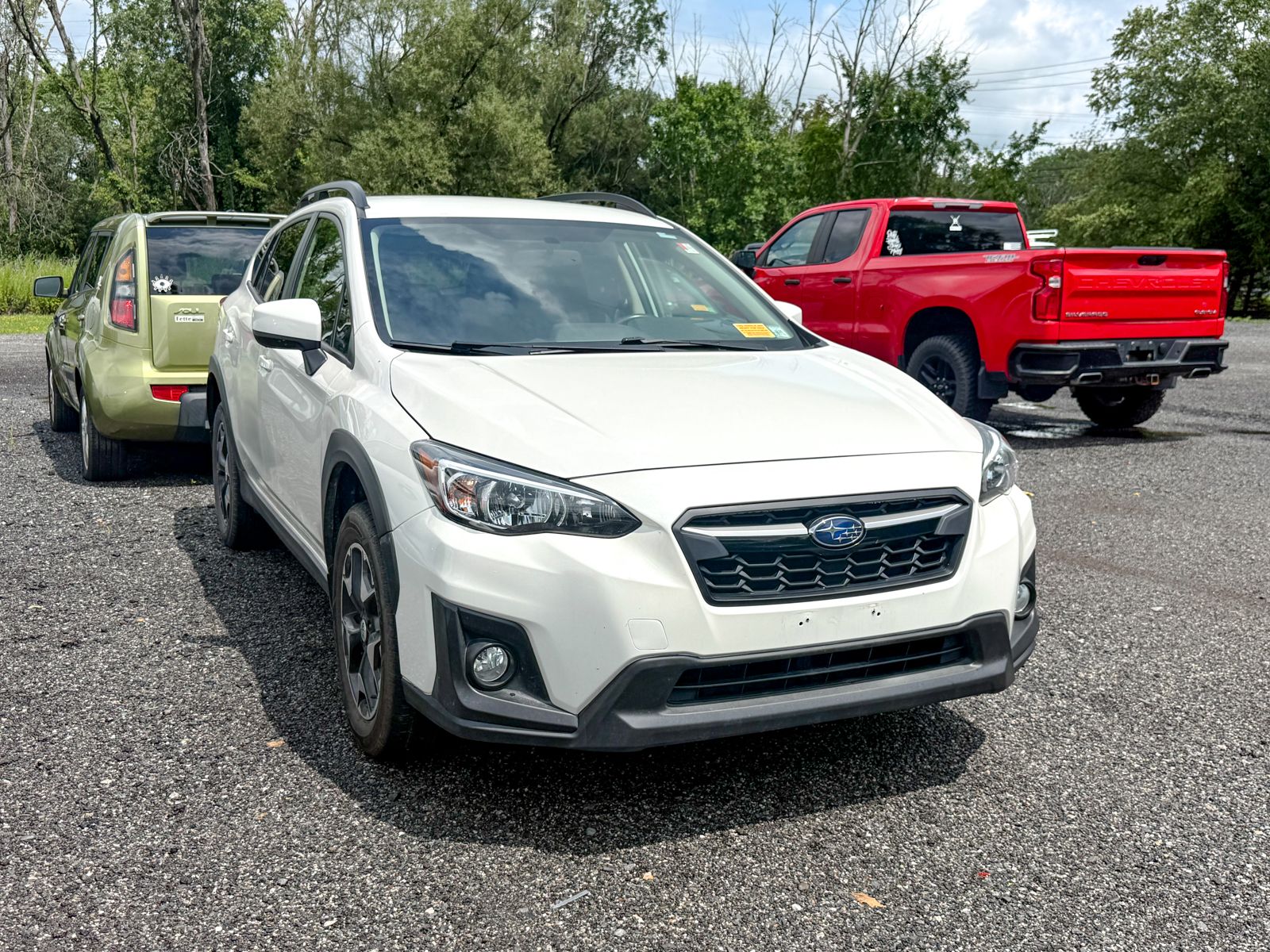 Photo view of 2018 Subaru Crosstrek in White