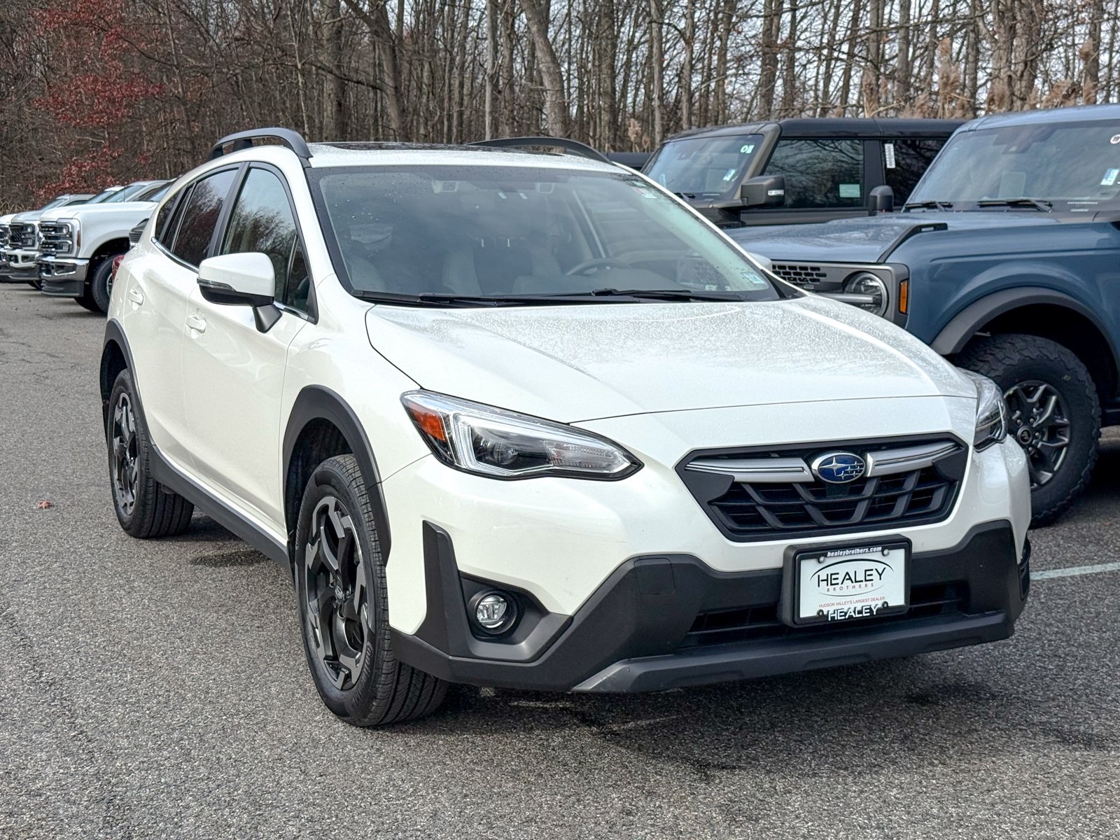 Photo view of 2021 Subaru Crosstrek in White