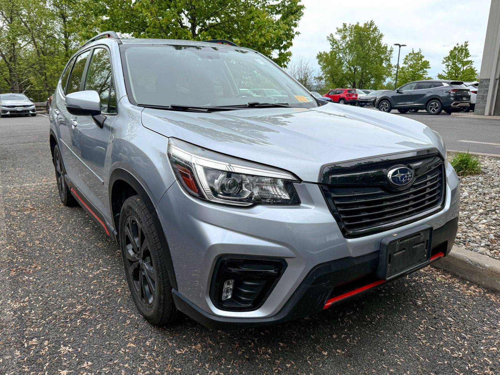 Photo view of 2019 Subaru Forester in Silver
