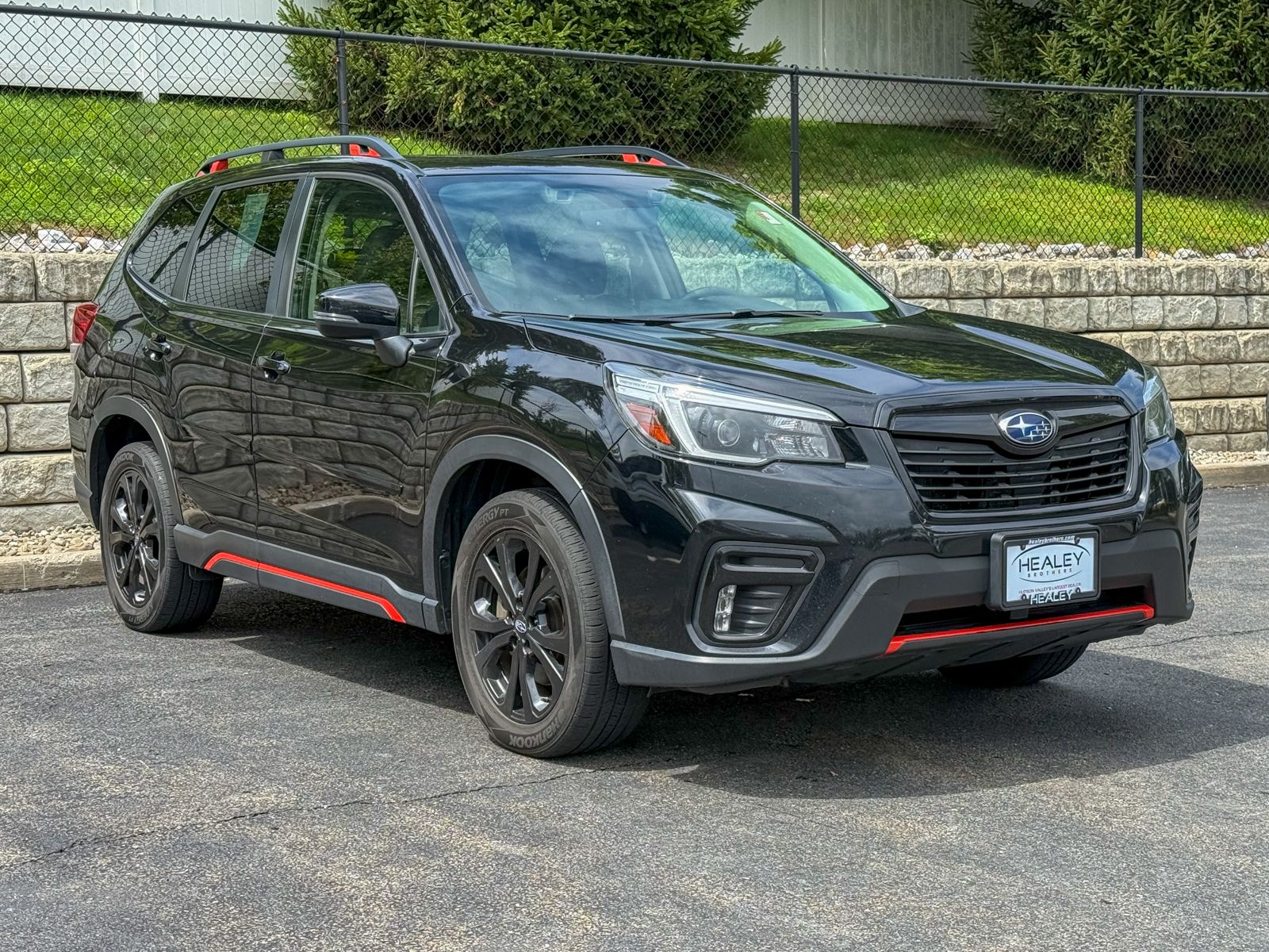 Photo view of 2021 Subaru Forester in Black