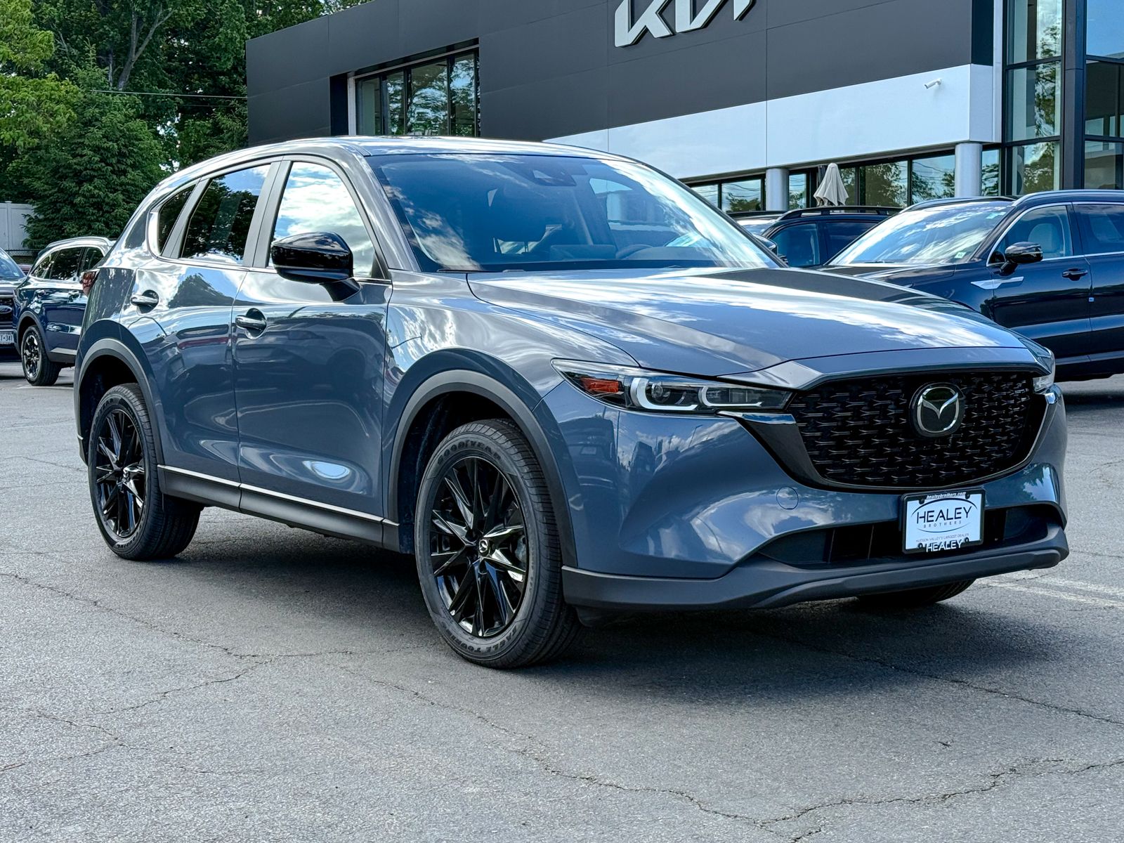 Photo view of 2023 Mazda CX-5 in Blue