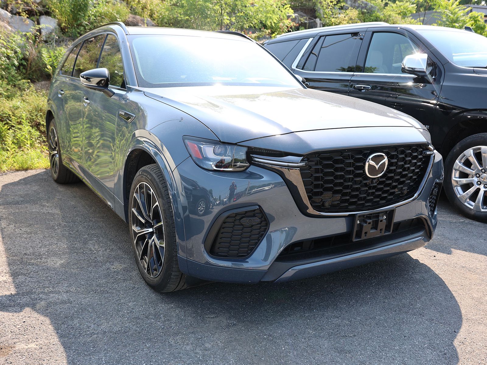 Photo view of 2025 Mazda CX-70 in Gray