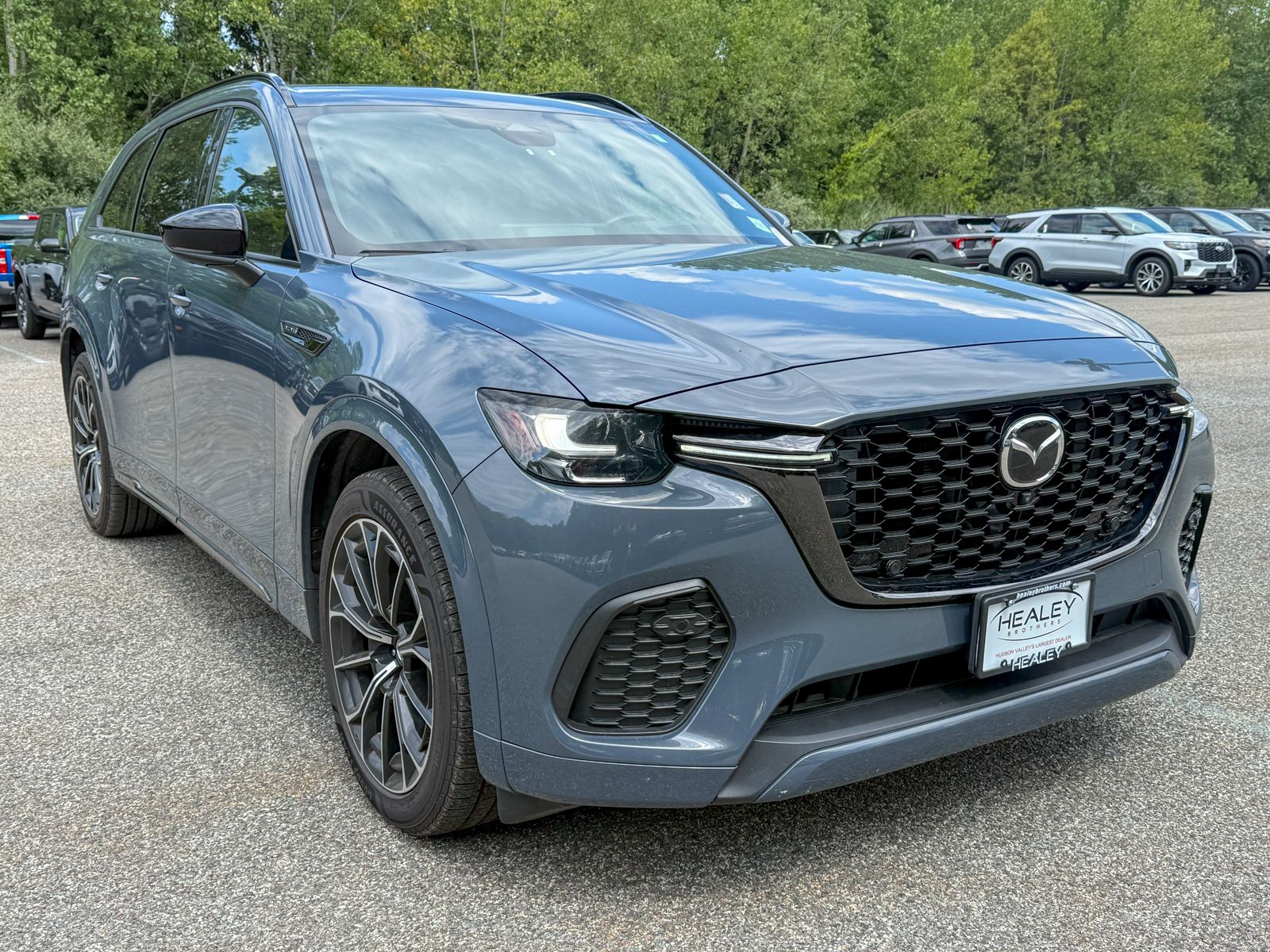 Photo view of 2025 Mazda CX-70 in Gray