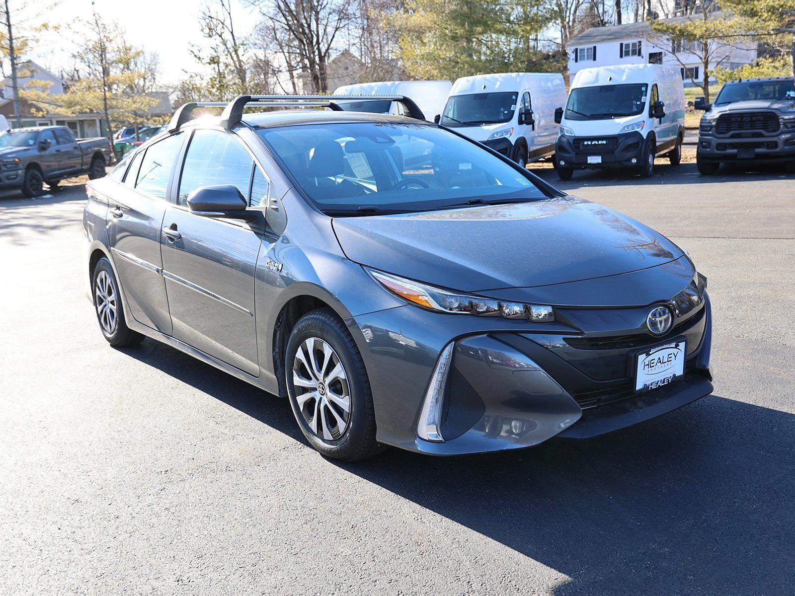 Photo view of 2022 Toyota Prius Prime in Gray