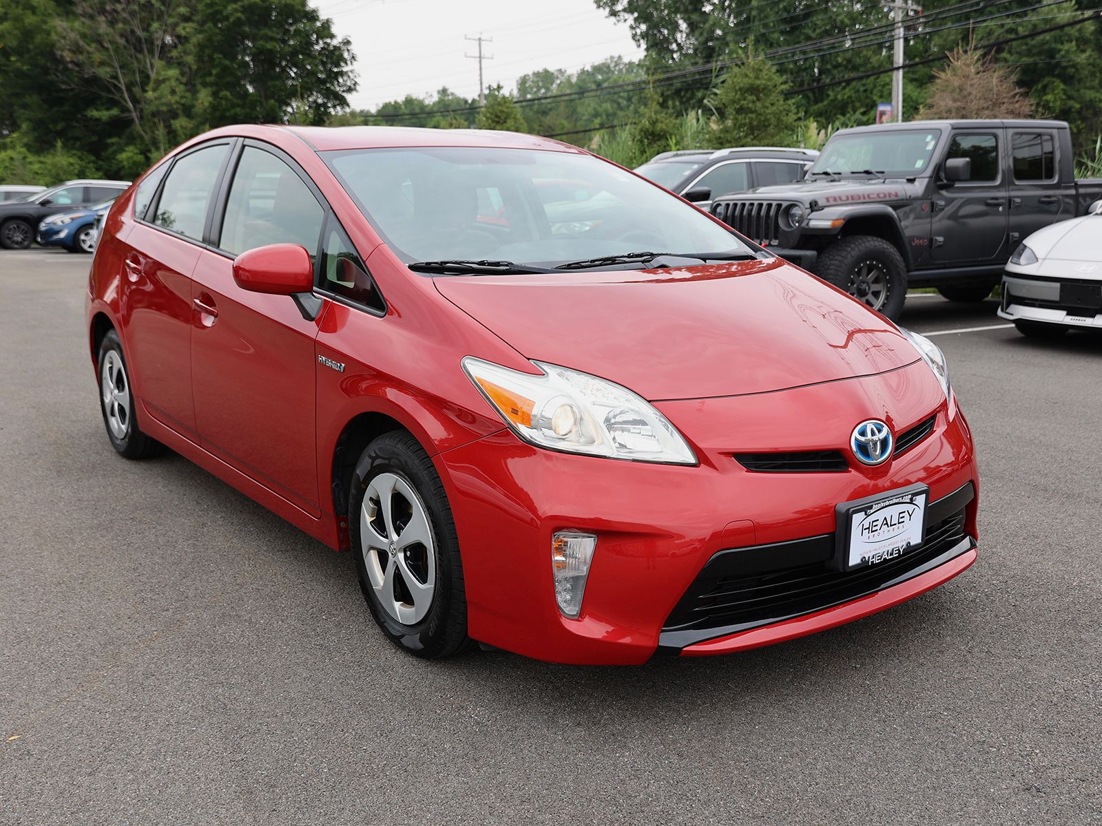 Photo view of 2014 Toyota Prius in Red