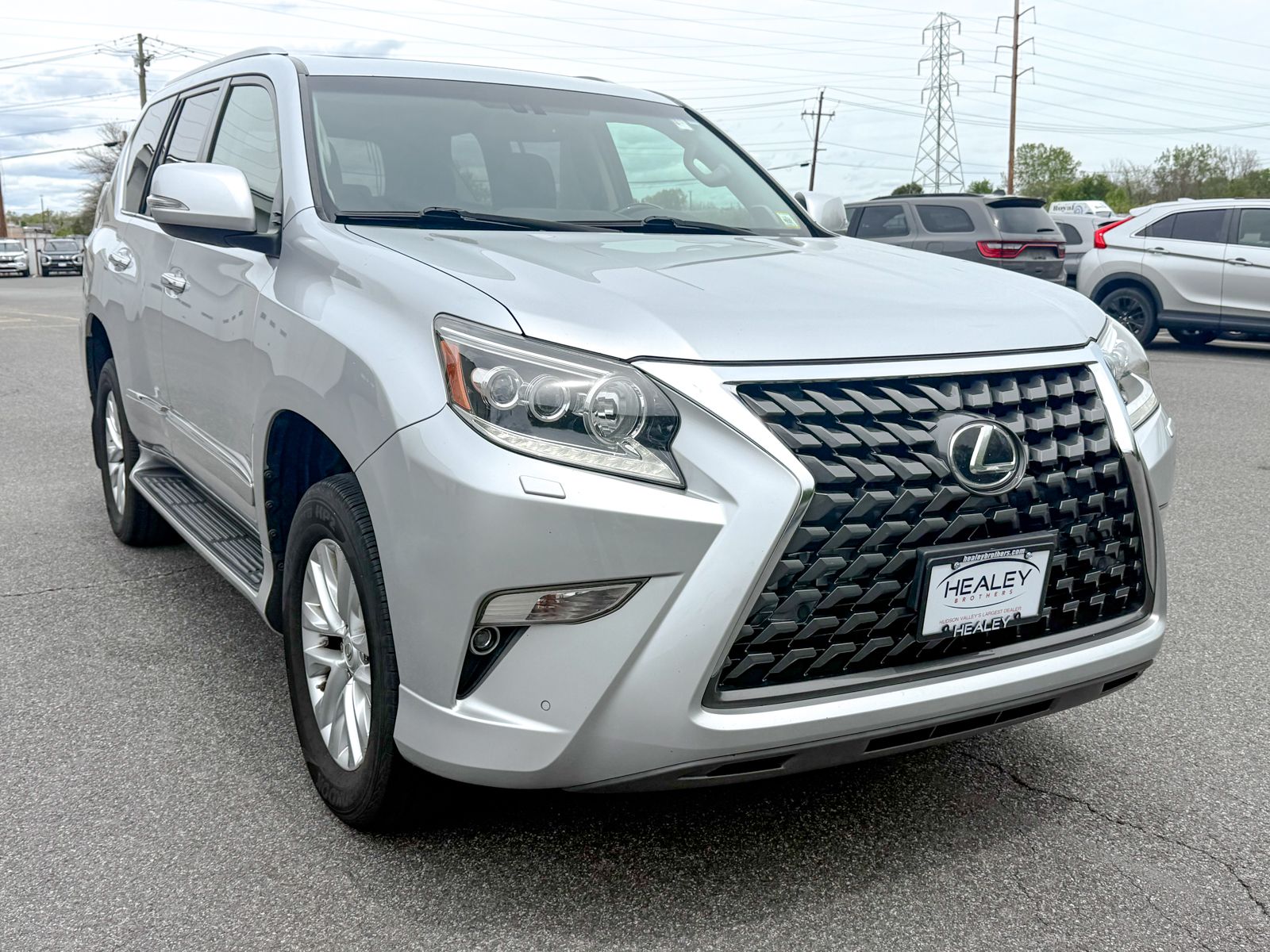 Photo view of 2018 Lexus GX in White
