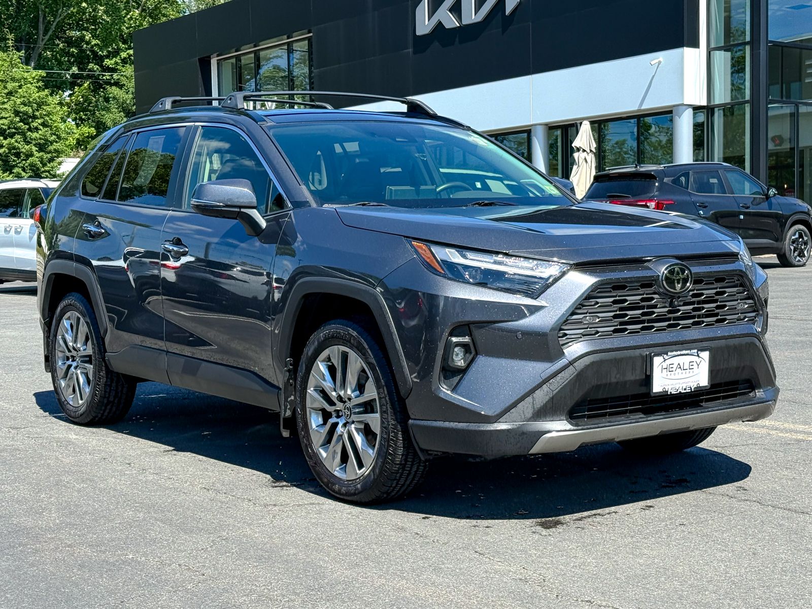 Photo view of 2022 Toyota RAV4 in Gray