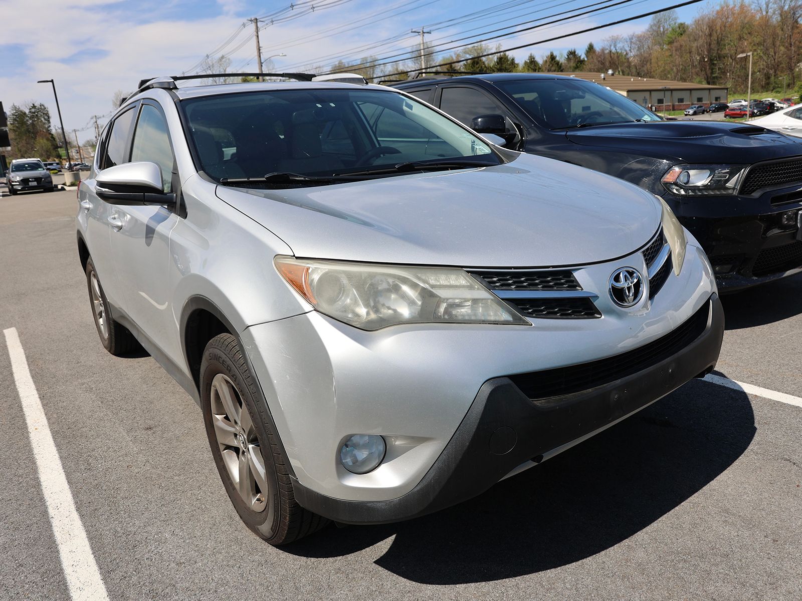Photo view of 2015 Toyota RAV4 in Gray