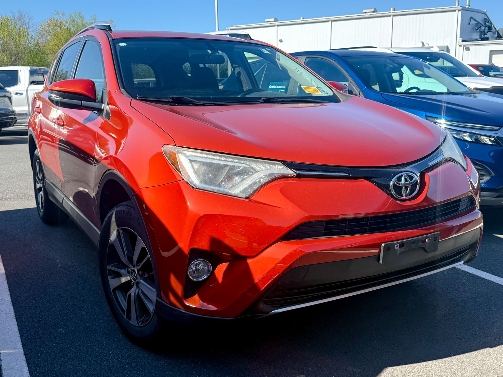 Photo view of 2016 Toyota RAV4 in Orange