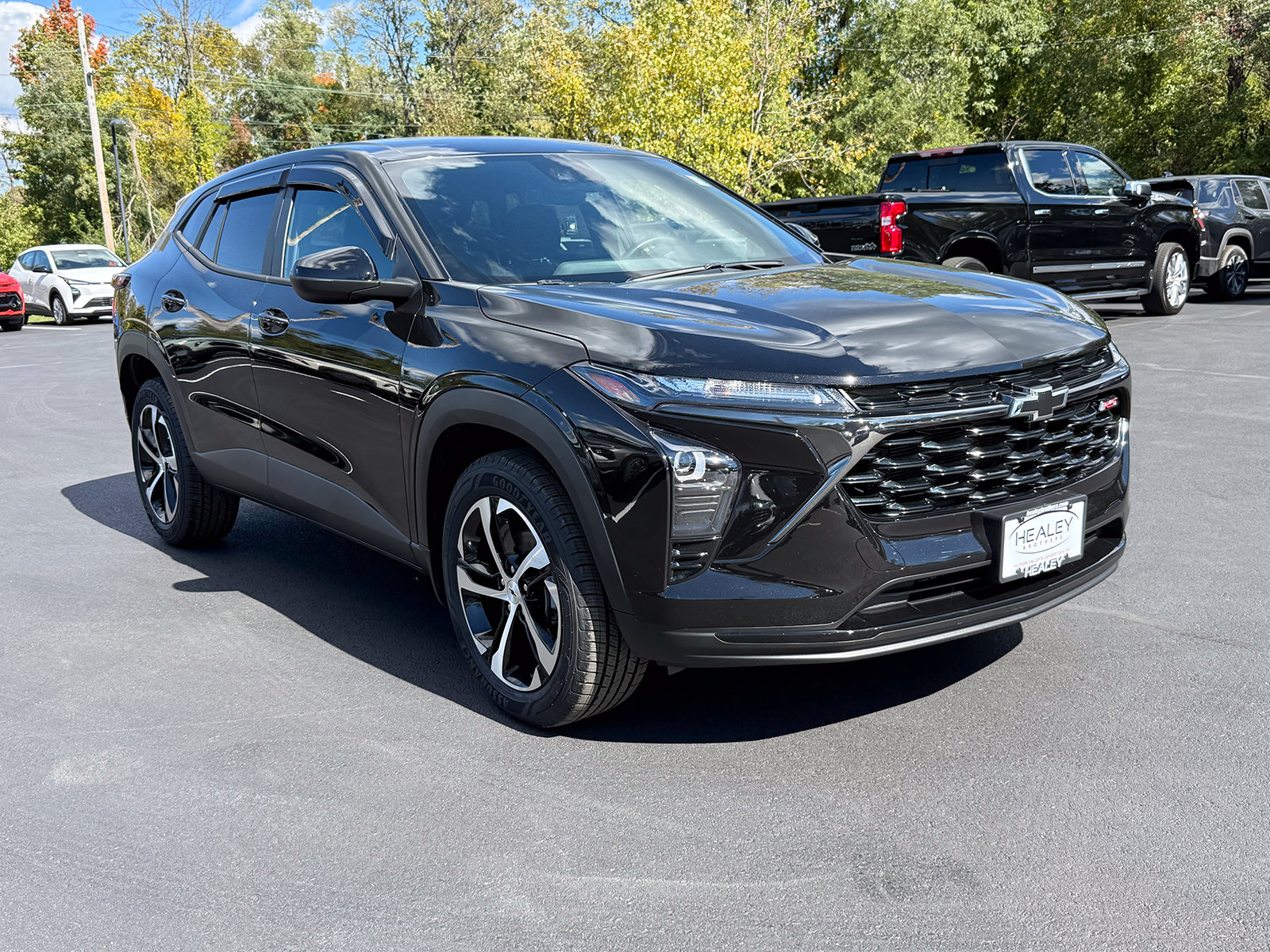Photo view of 2024 Chevrolet Trax in Green