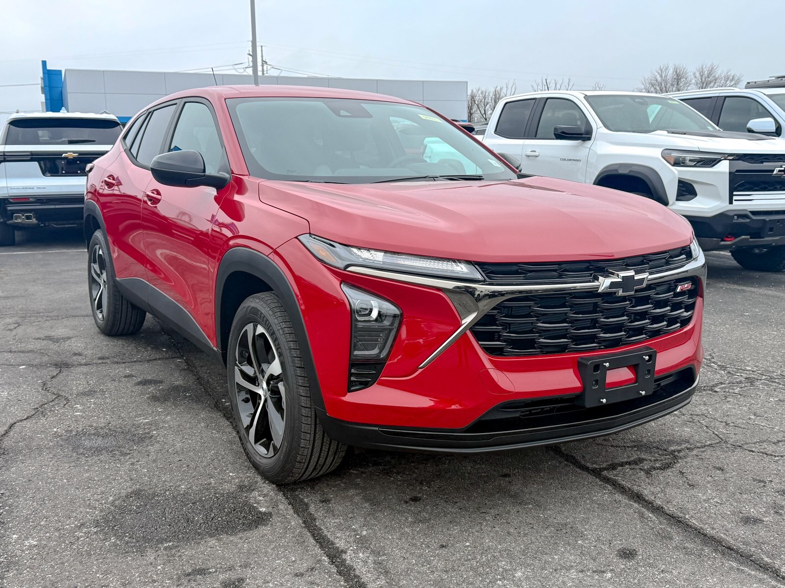 Photo view of 2026 Chevrolet Trax in Red