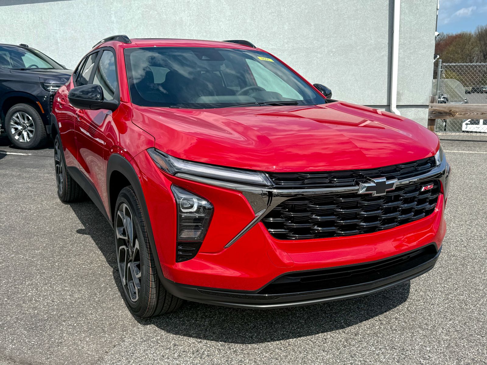 Photo view of 2026 Chevrolet Trax in Red