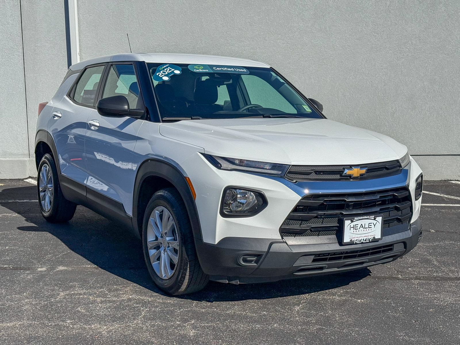 Photo view of 2021 Chevrolet Trailblazer in White