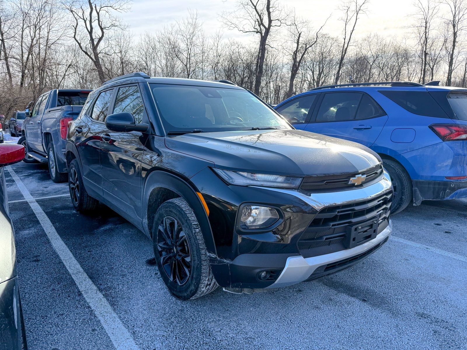 Photo view of 2023 Chevrolet Trailblazer in Black