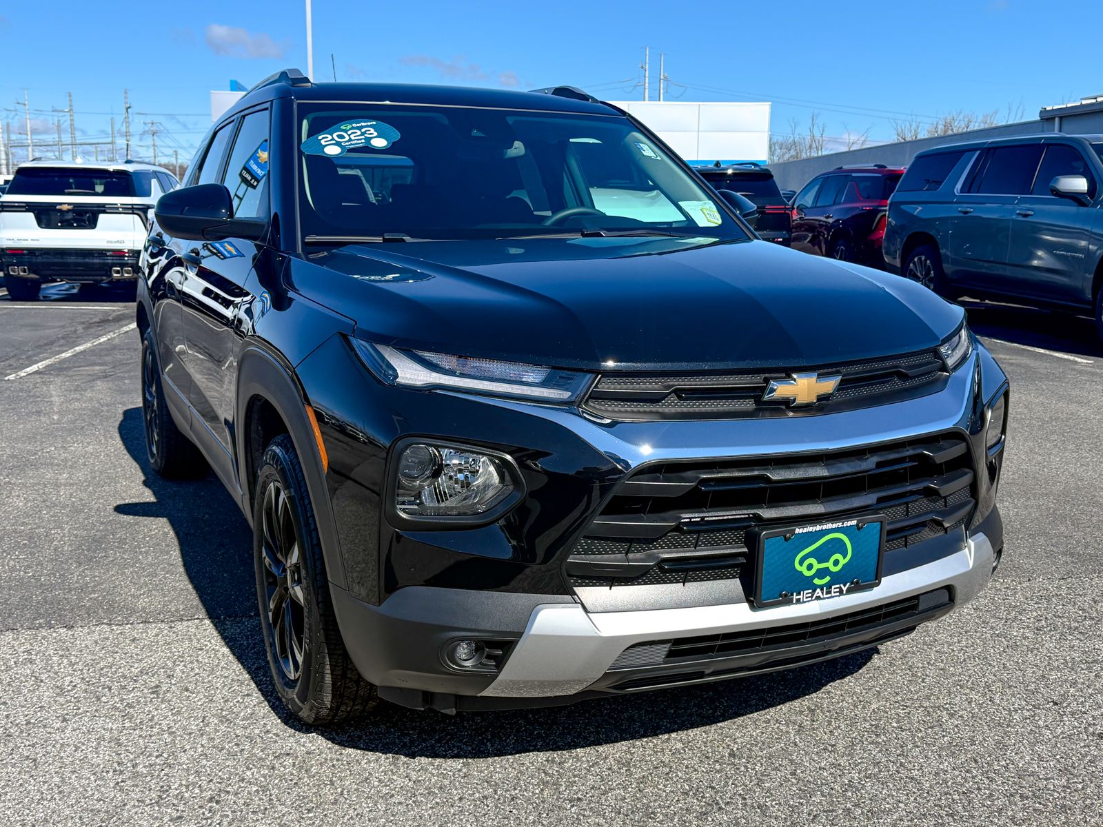 Photo view of 2023 Chevrolet Trailblazer in Black