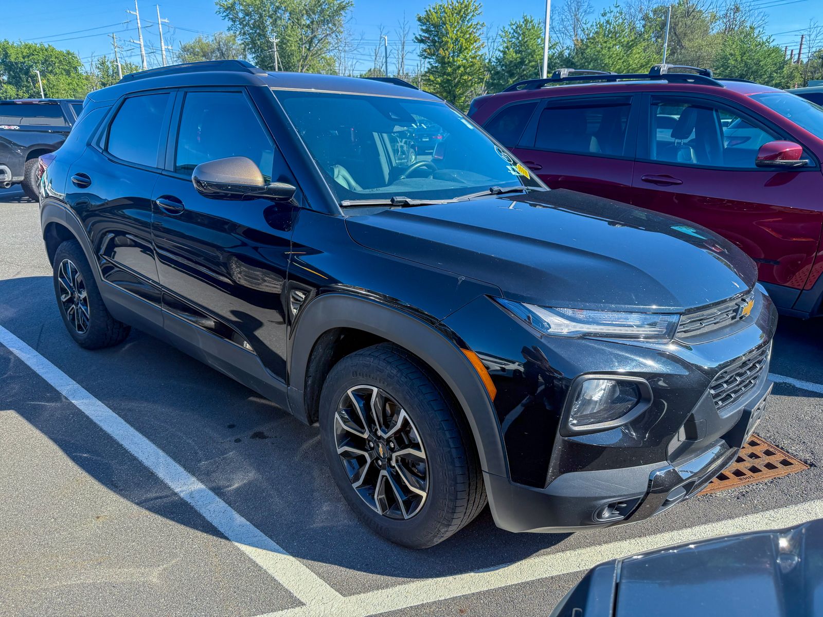 Photo view of 2021 Chevrolet Trailblazer in Black
