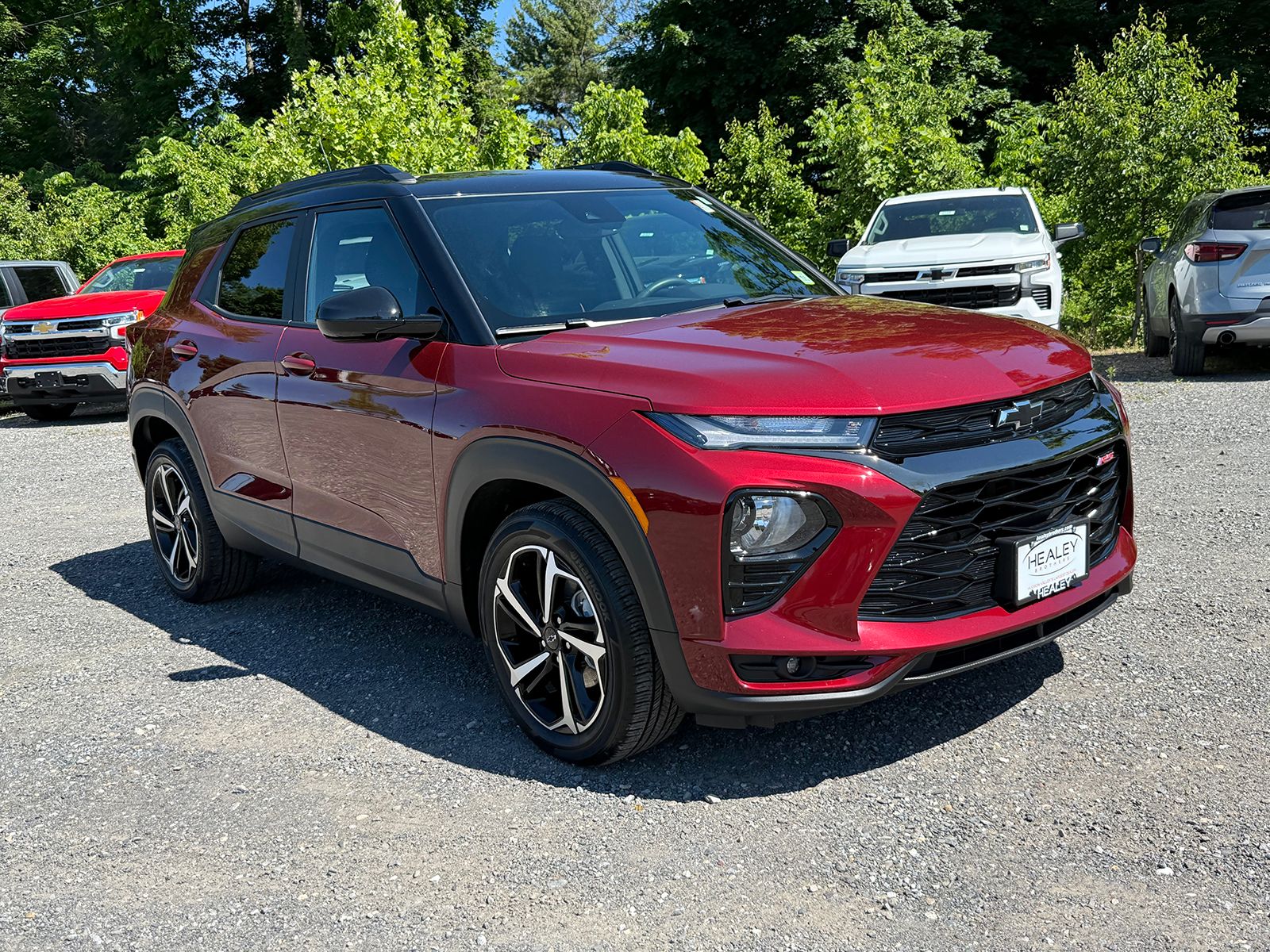 Photo view of 2023 Chevrolet Trailblazer in Red