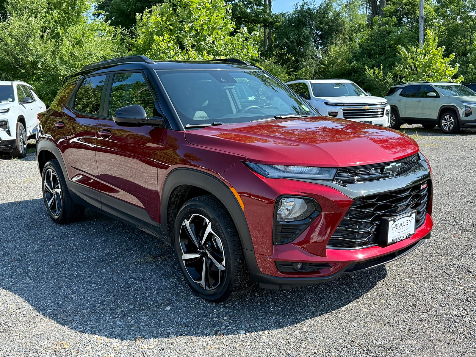 Photo view of 2023 Chevrolet Trailblazer in Red
