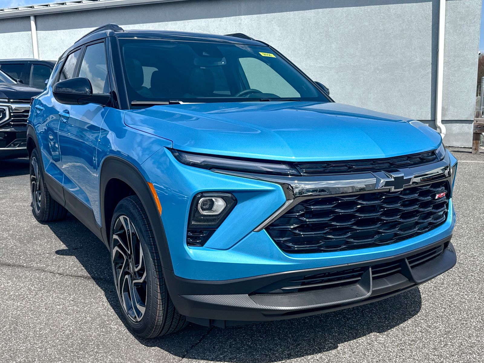 Photo view of 2026 Chevrolet Trailblazer in Blue