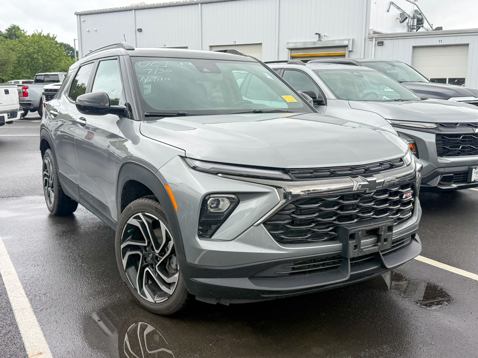 Photo view of 2024 Chevrolet Trailblazer in Gray