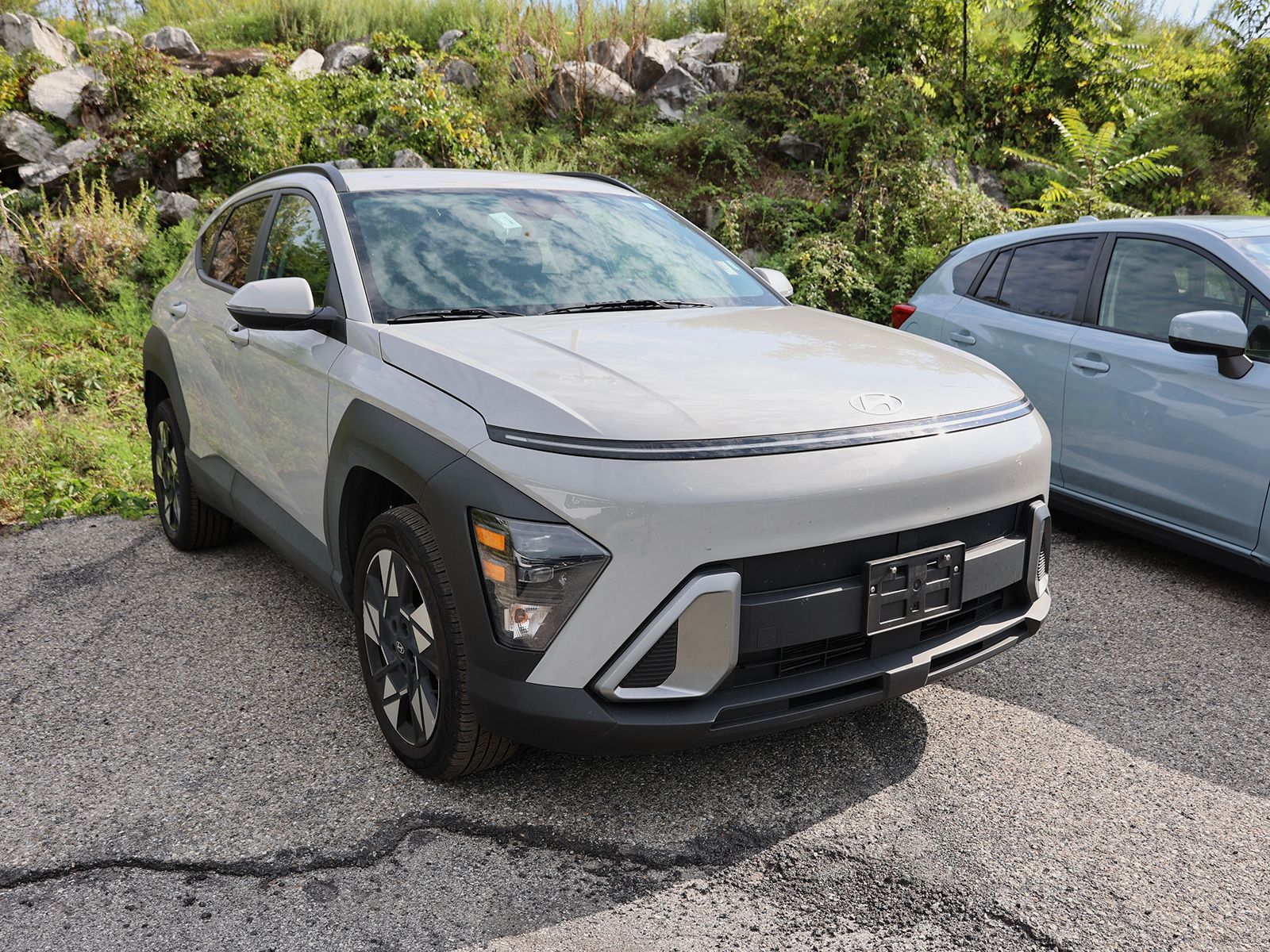 Photo view of 2025 Hyundai Kona in Gray