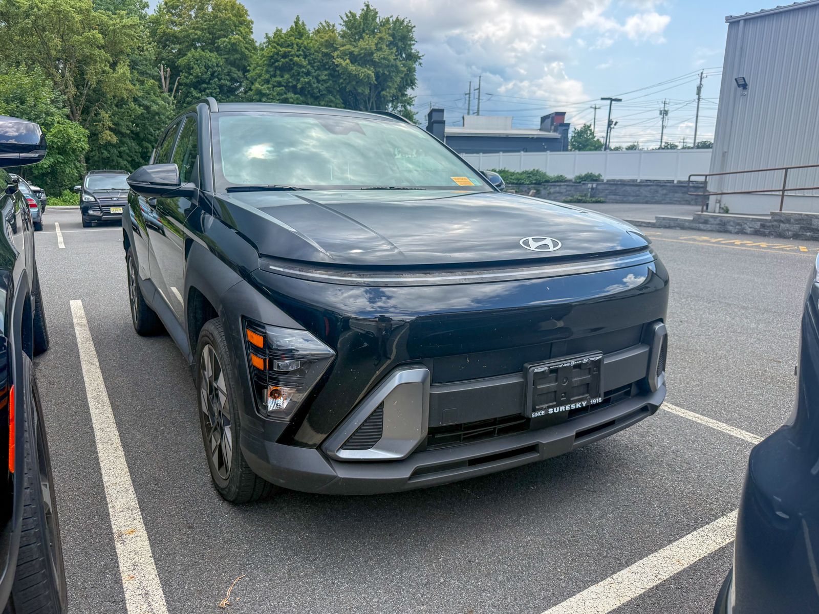Photo view of 2025 Hyundai Kona in Black