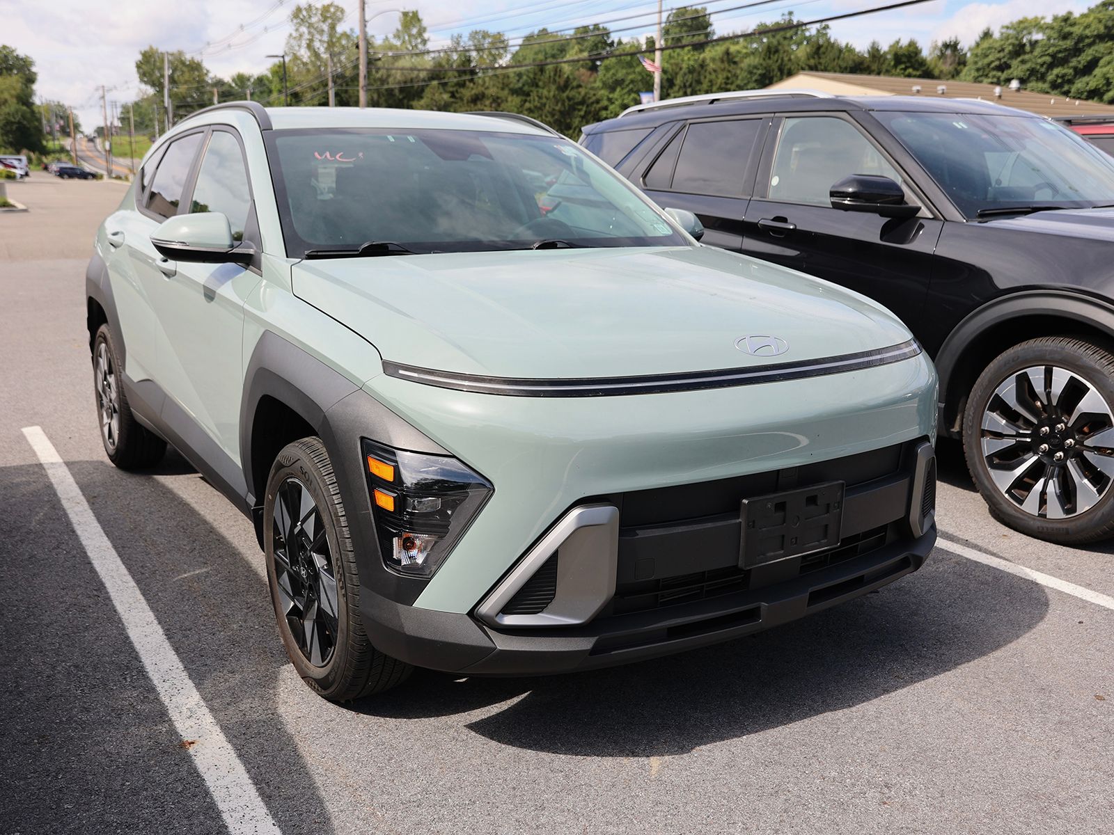 Photo view of 2024 Hyundai Kona in Green