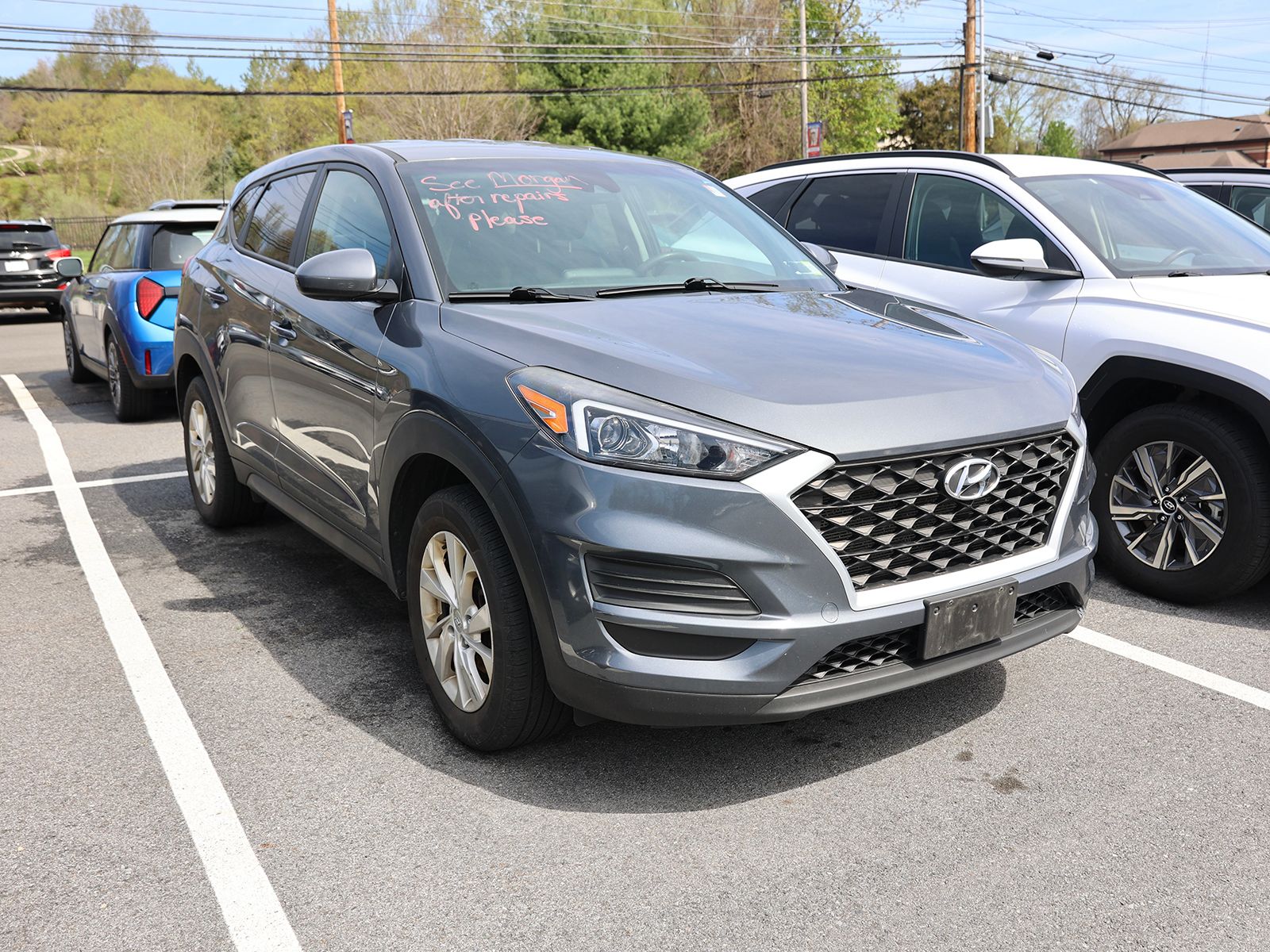 Photo view of 2019 Hyundai Tucson in Gray