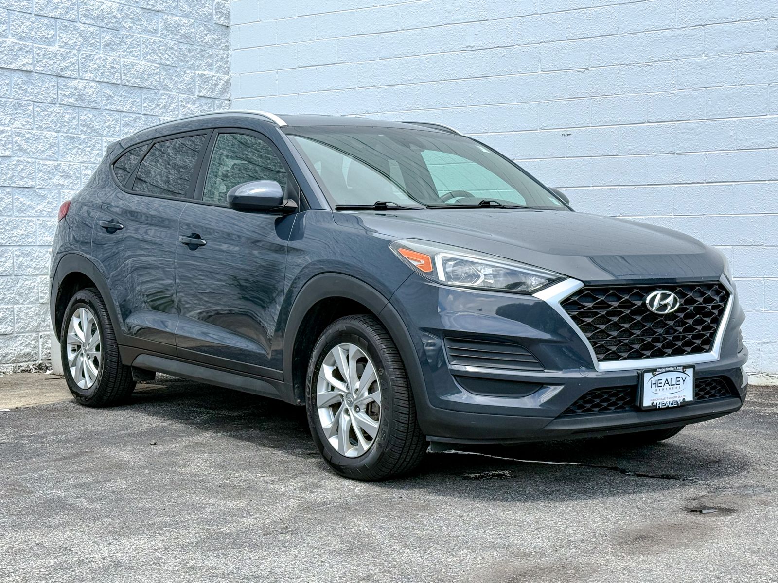 Photo view of 2019 Hyundai Tucson in Blue
