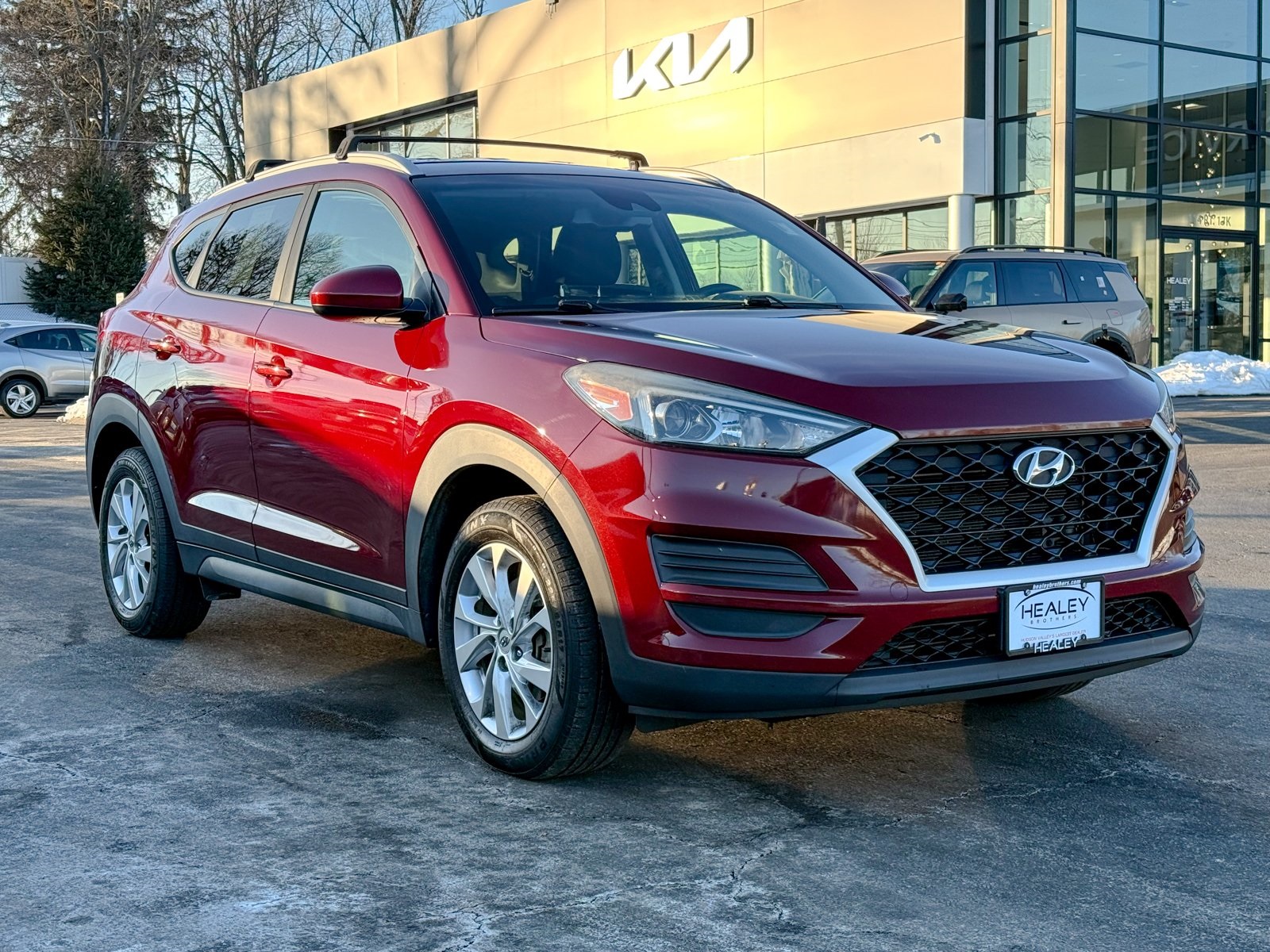 Photo view of 2019 Hyundai Tucson in Red
