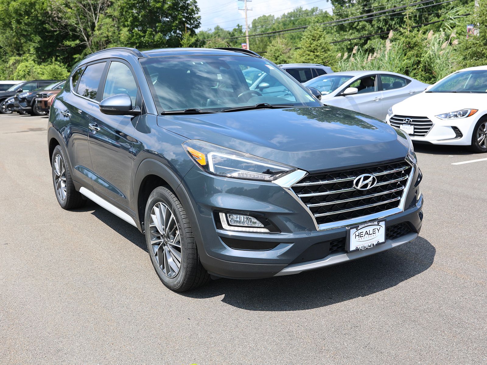 Photo view of 2020 Hyundai Tucson in Blue