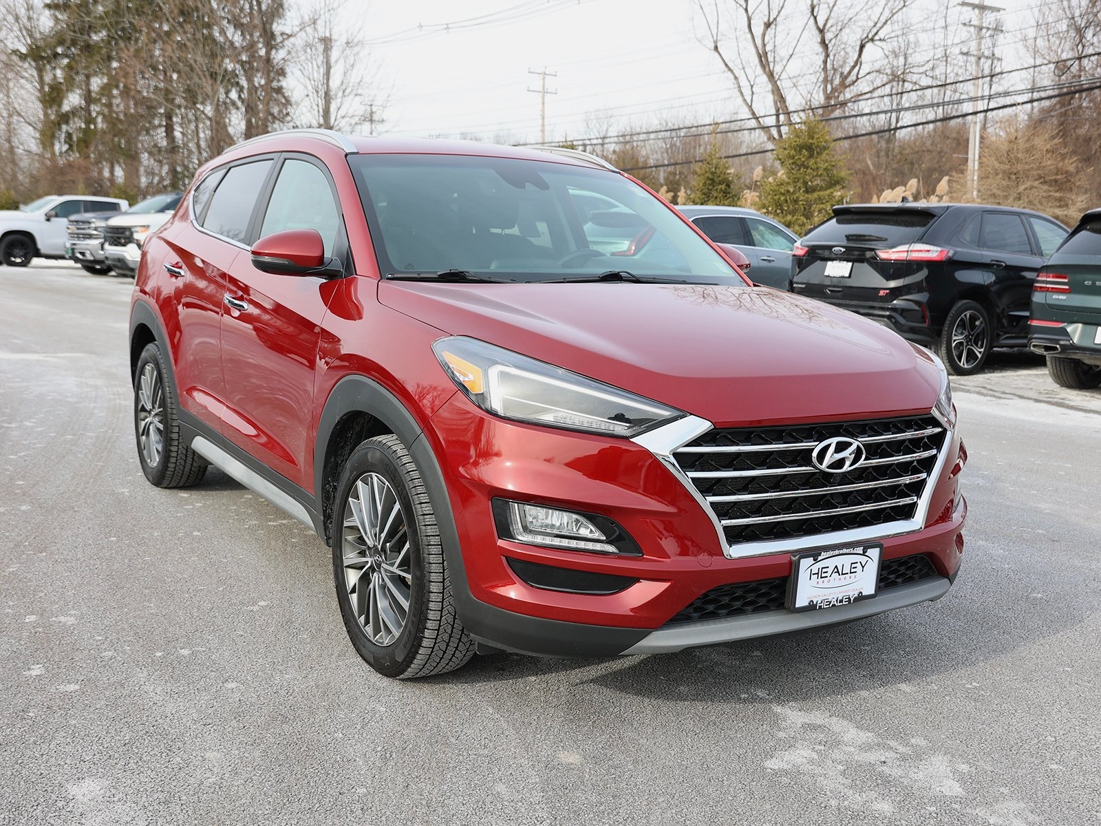 Photo view of 2021 Hyundai Tucson in Red