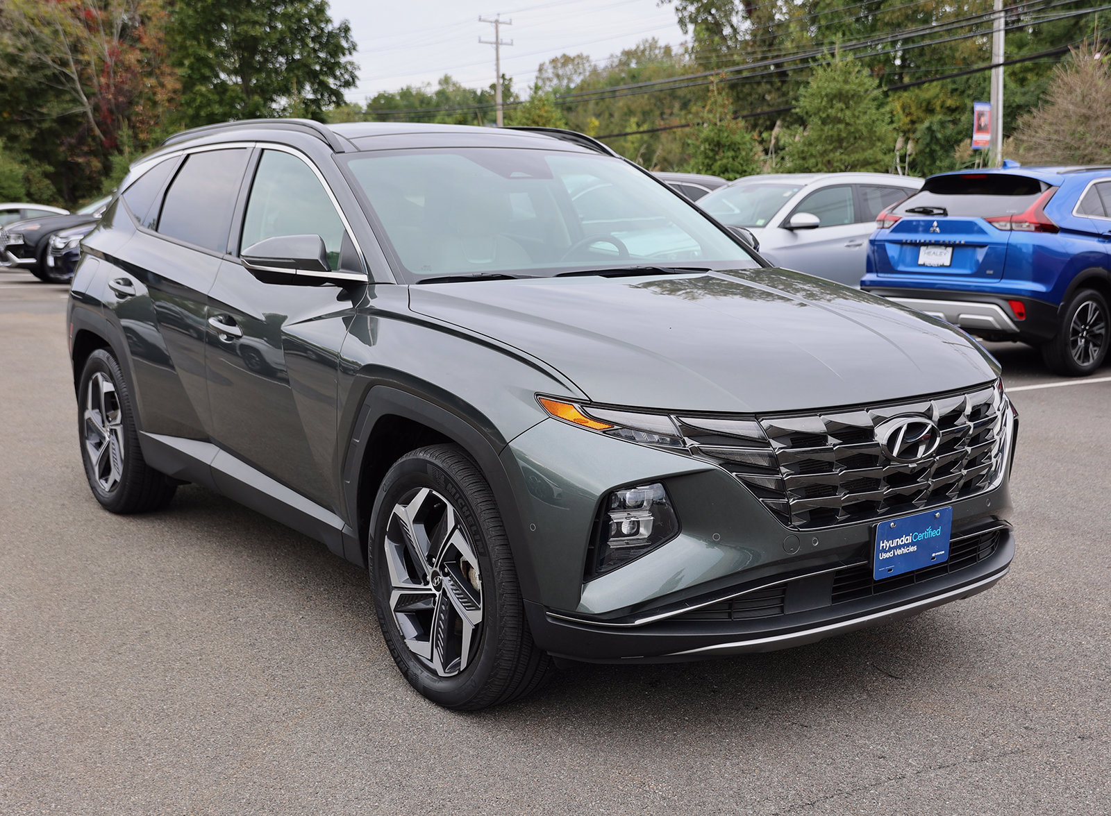 Photo view of 2024 Hyundai Tucson Plug-In Hybrid in Gray