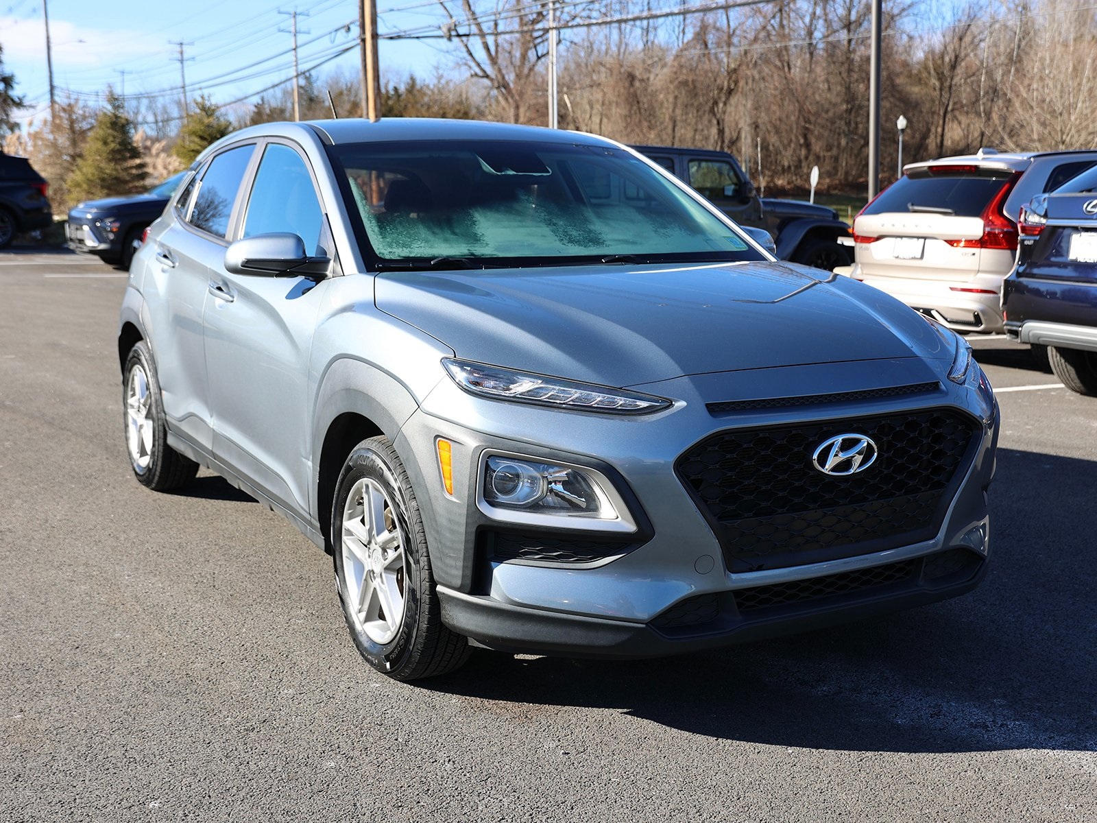 Photo view of 2020 Hyundai Kona in Silver