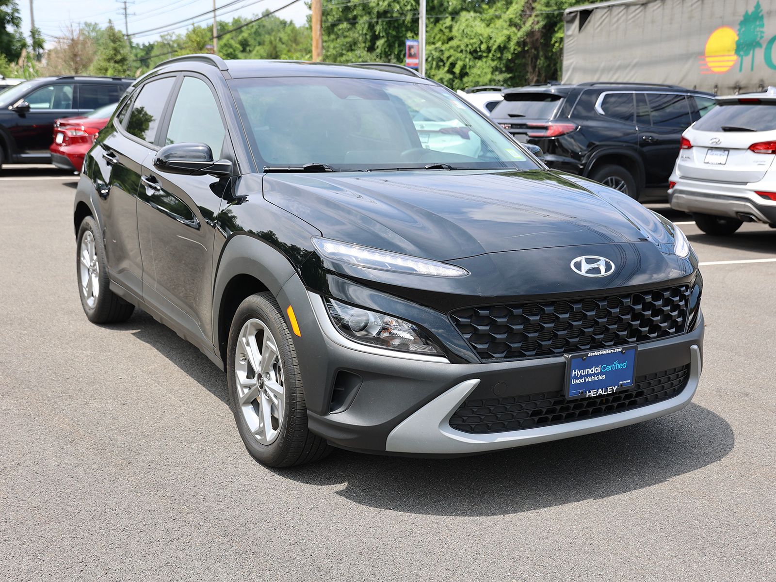 Photo view of 2023 Hyundai Kona in Black