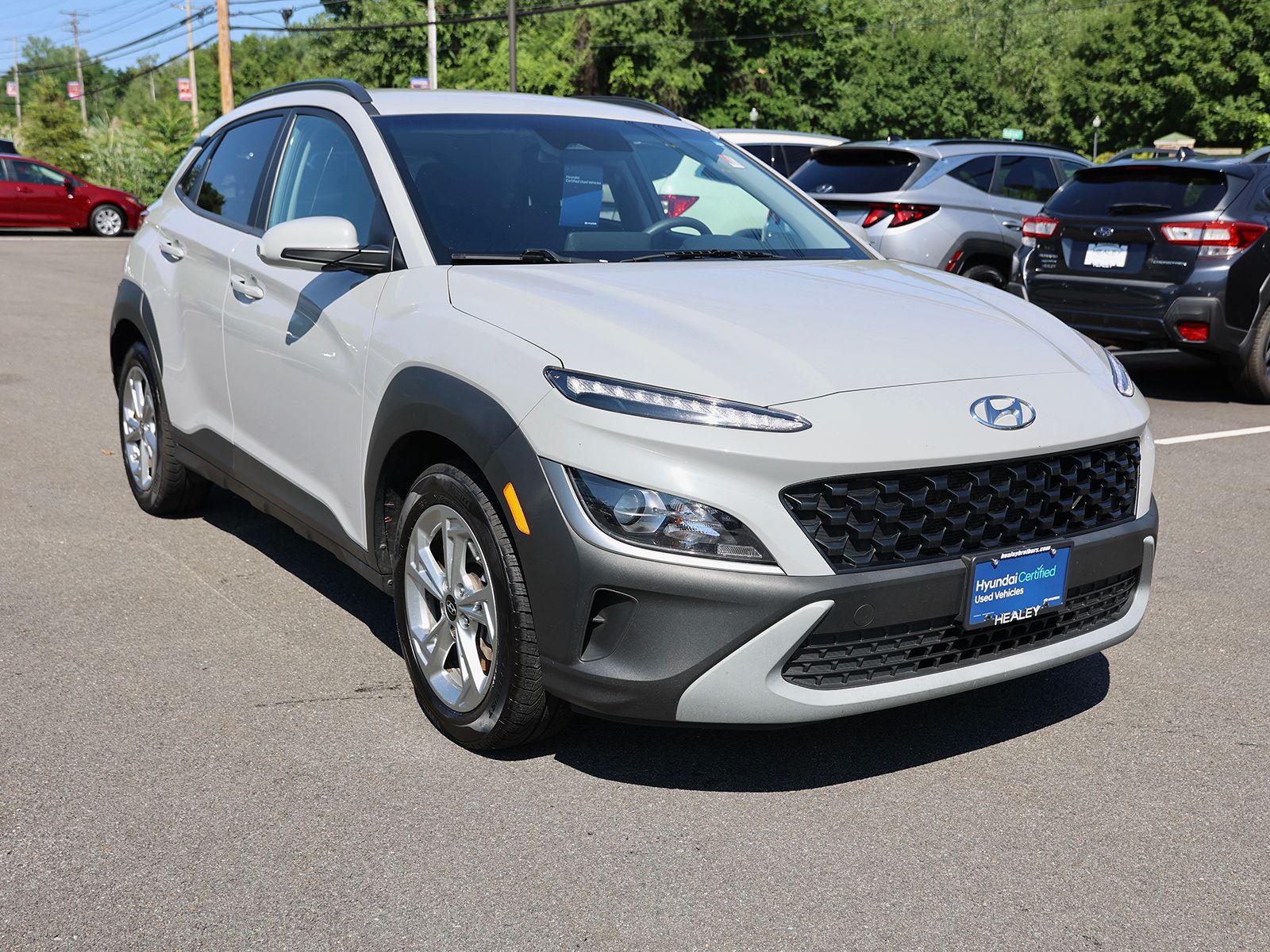 Photo view of 2023 Hyundai Kona in Silver
