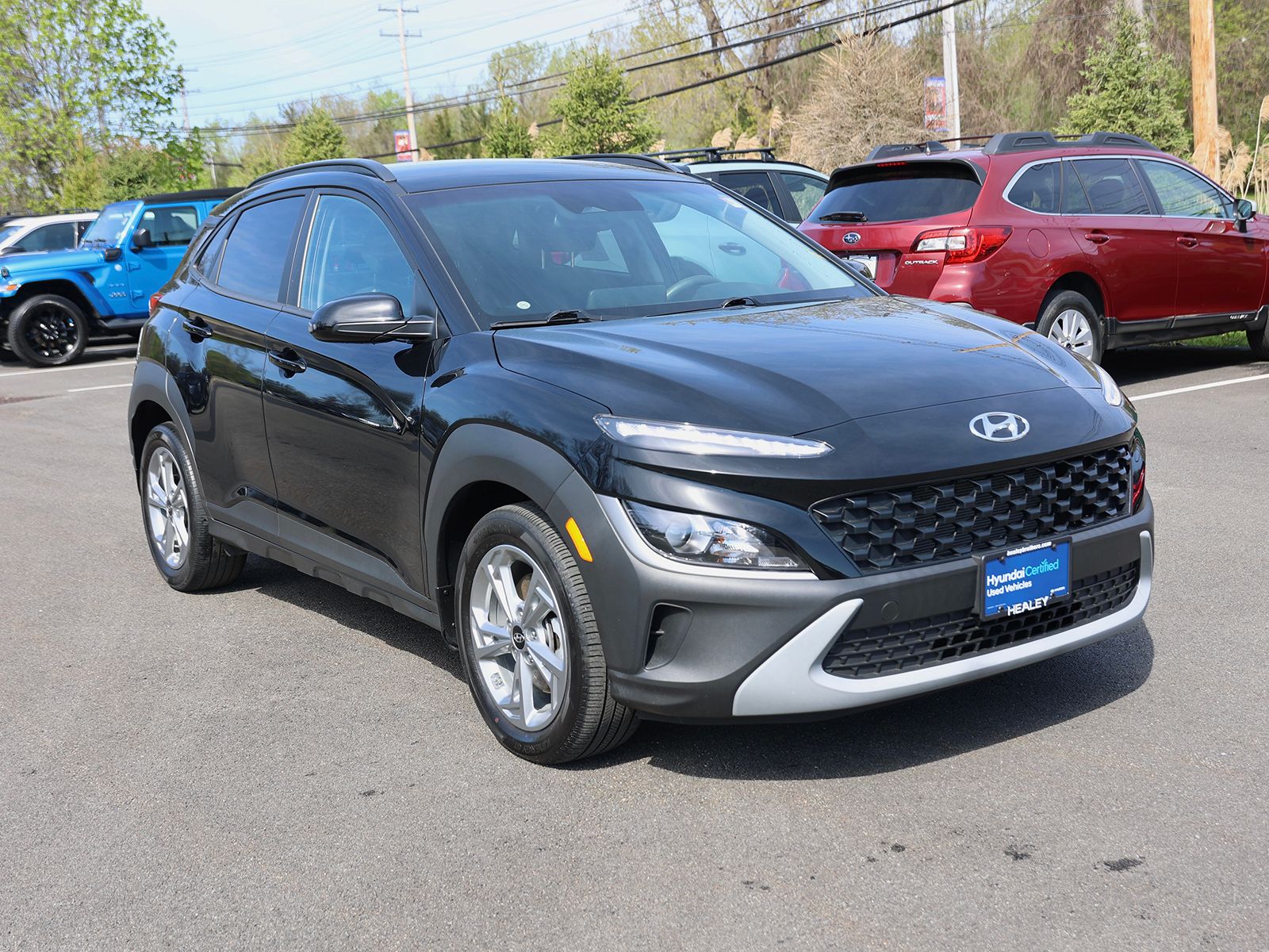 Photo view of 2023 Hyundai Kona in Black