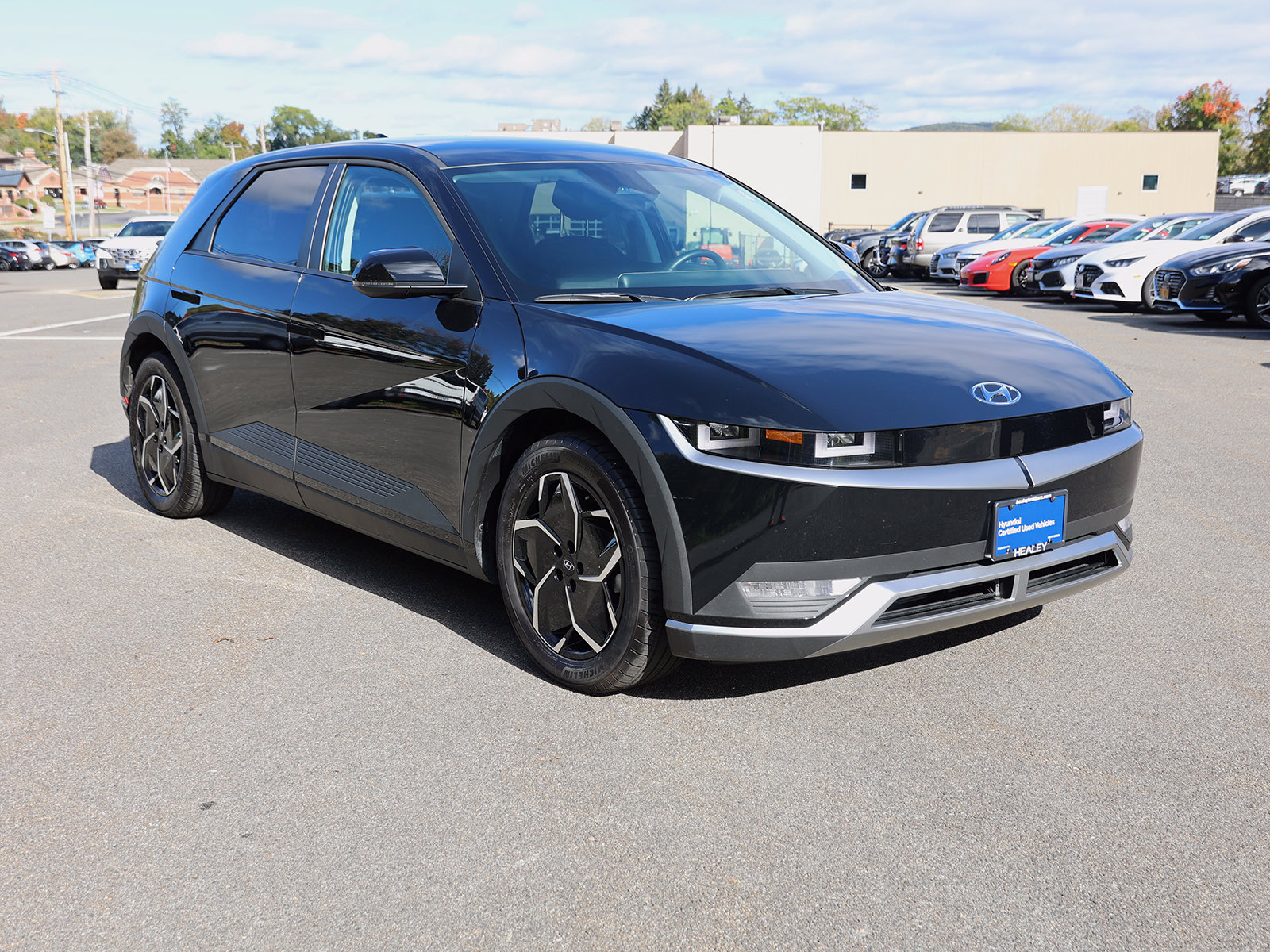 Photo view of 2024 Hyundai IONIQ 5 in Black