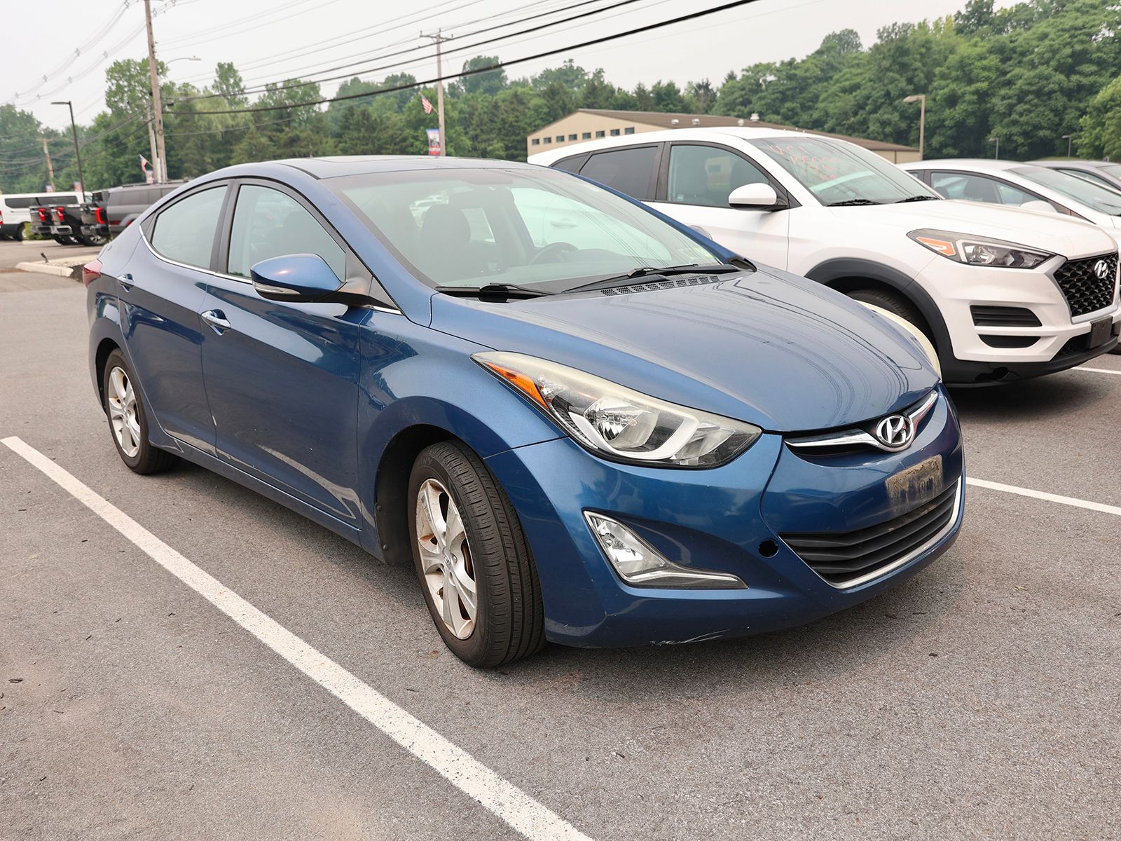 Photo view of 2016 Hyundai Elantra in Blue