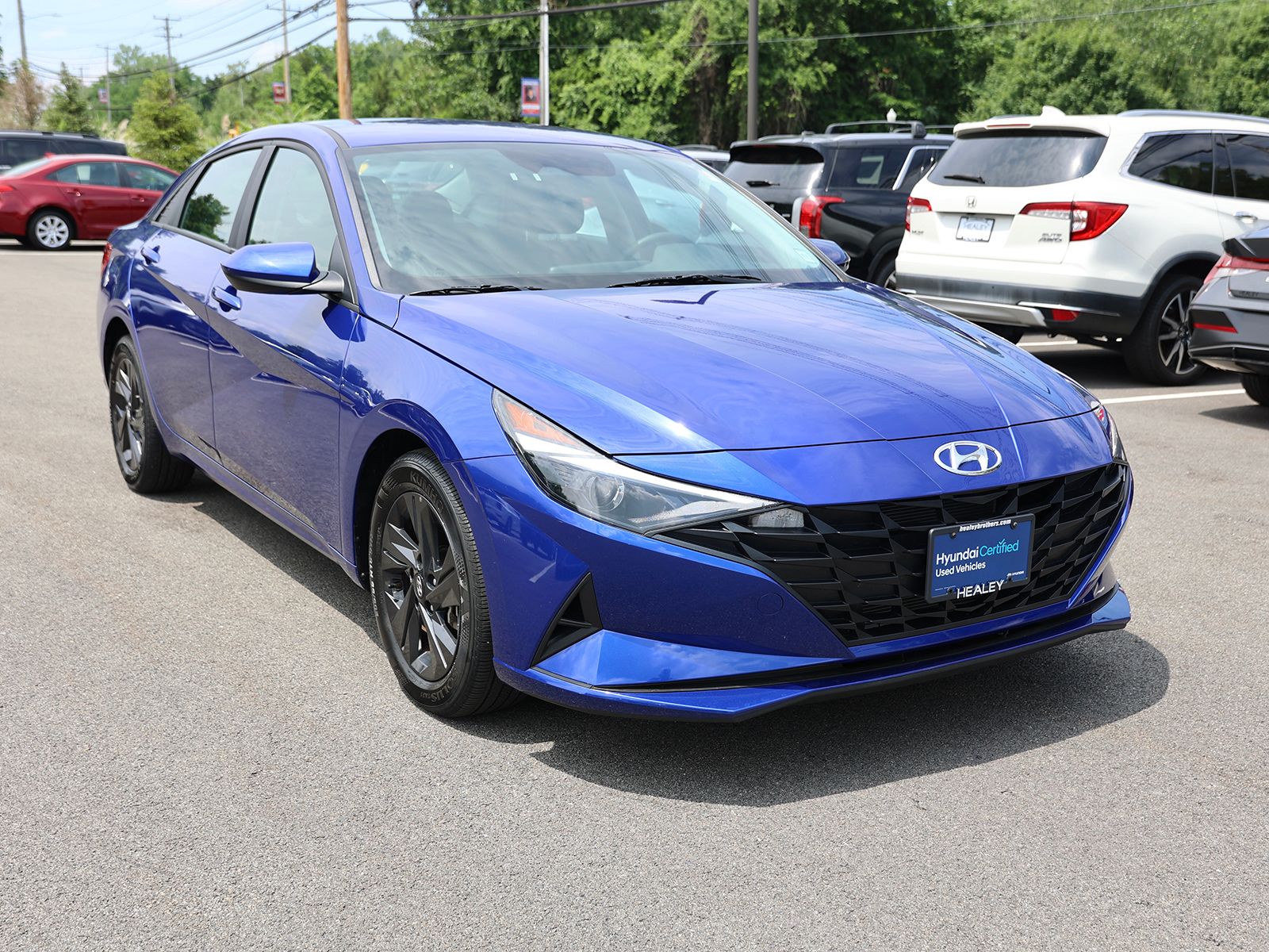 Photo view of 2023 Hyundai Elantra in Blue