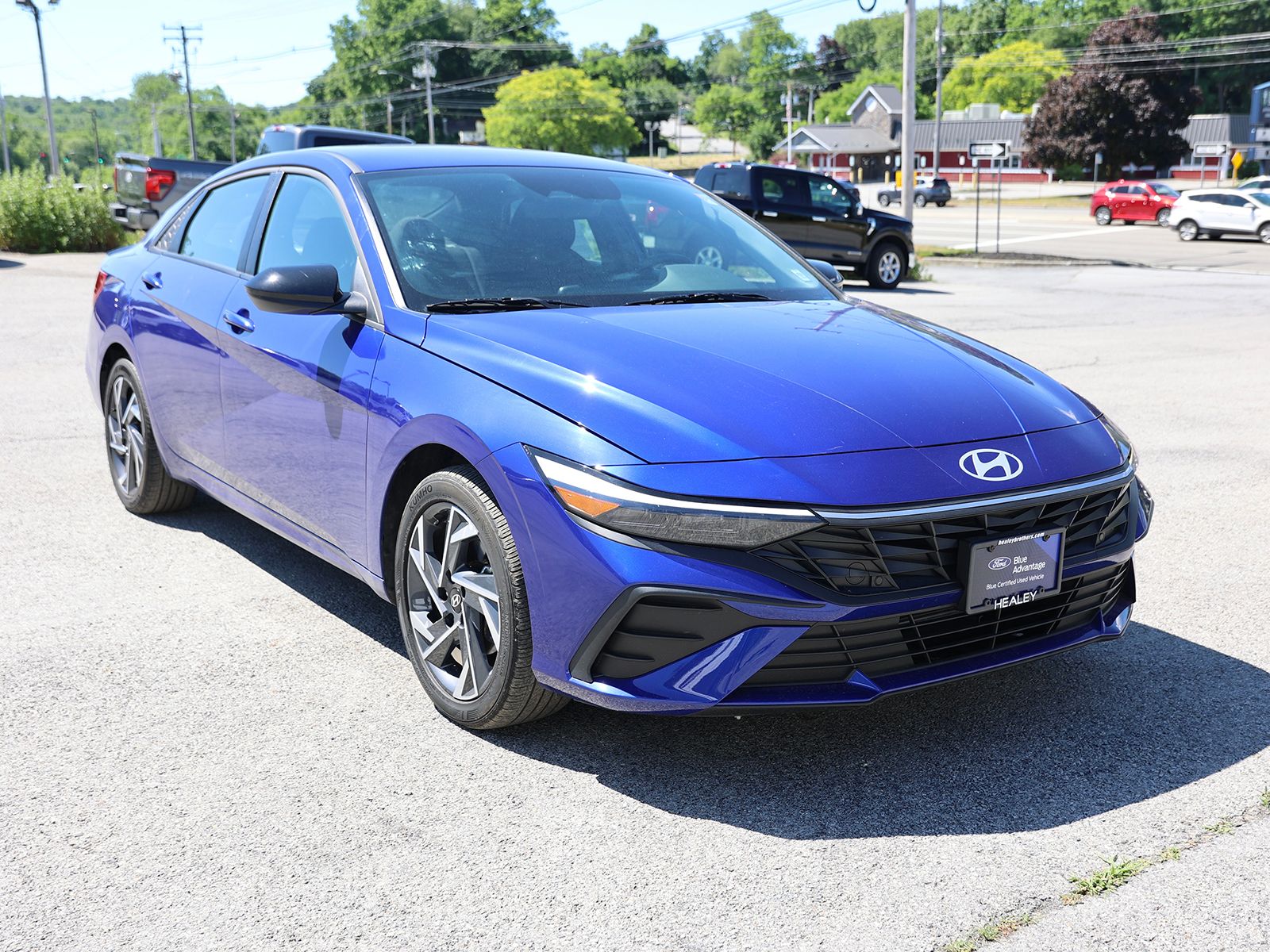 Photo view of 2025 Hyundai Elantra in Blue