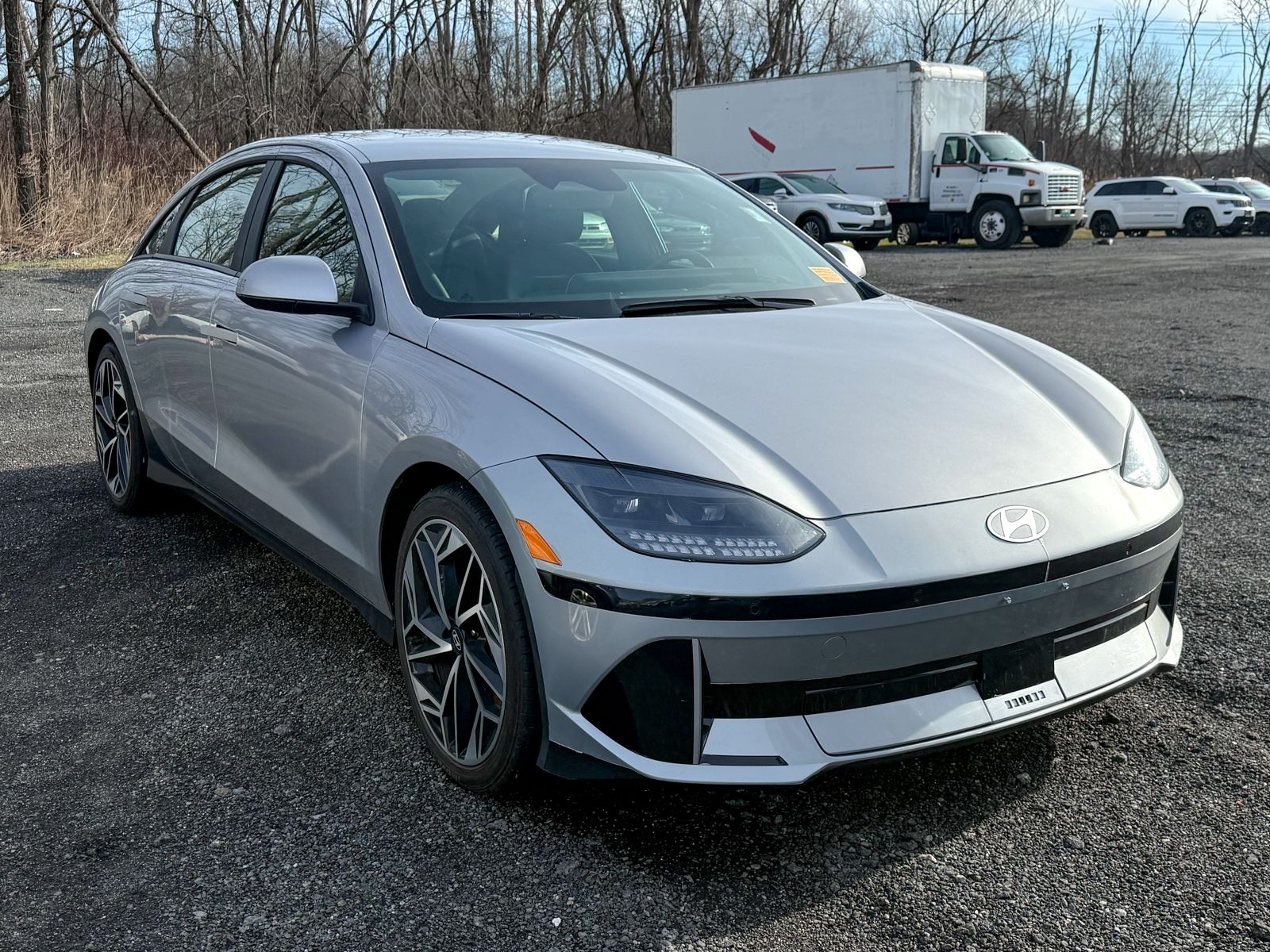 Photo view of 2024 Hyundai IONIQ 6 in Silver