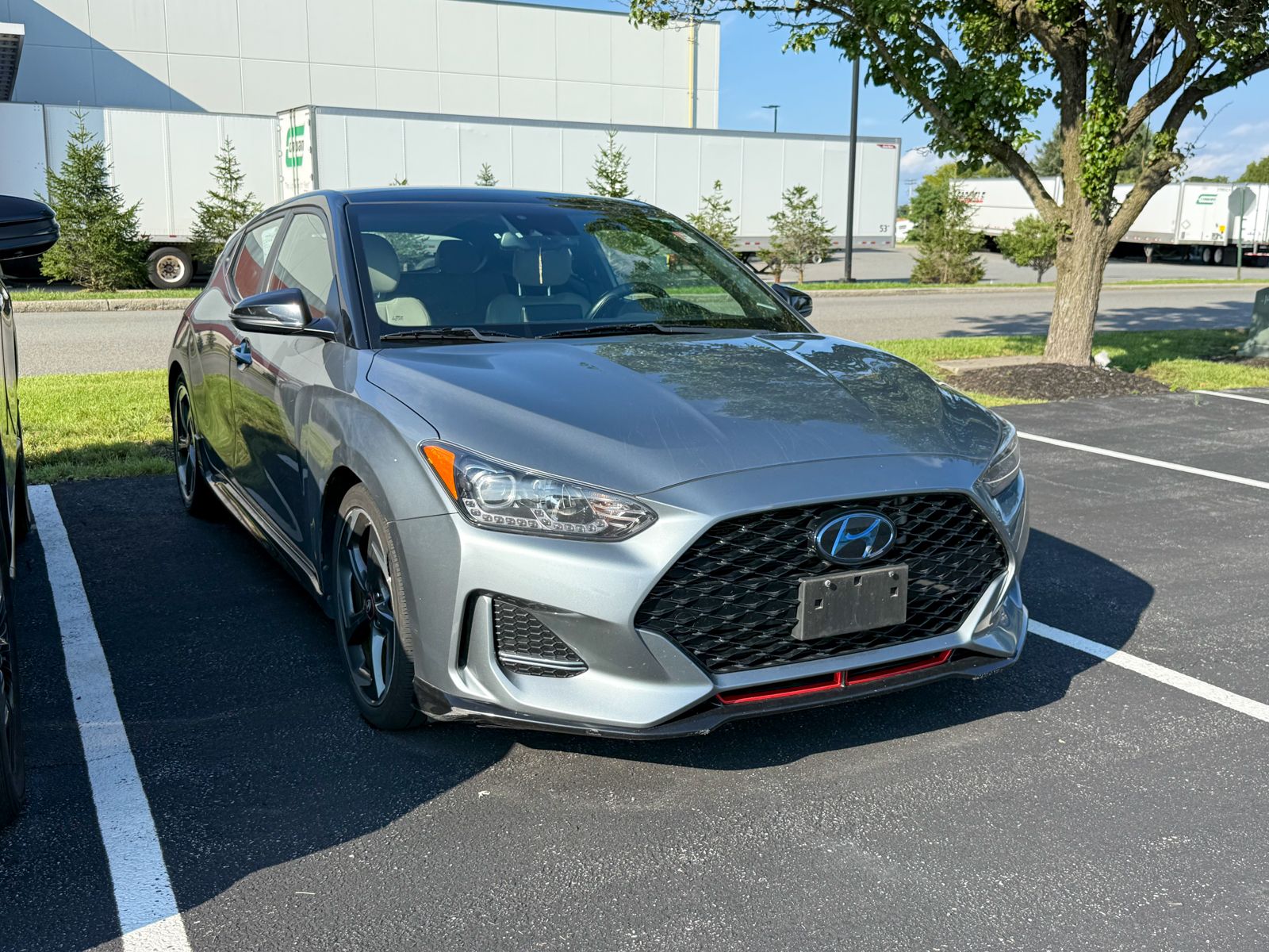 Photo view of 2020 Hyundai Veloster in Silver