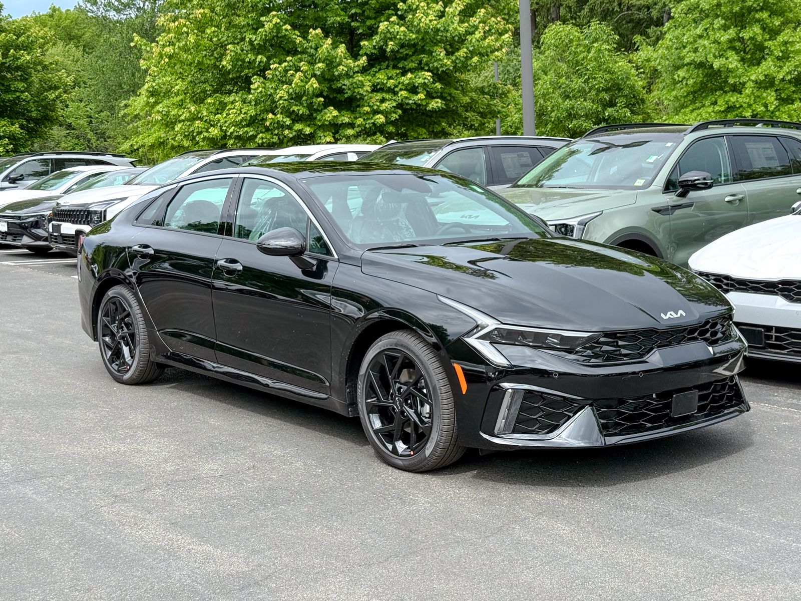 Photo view of 2026 Kia K5 in Black
