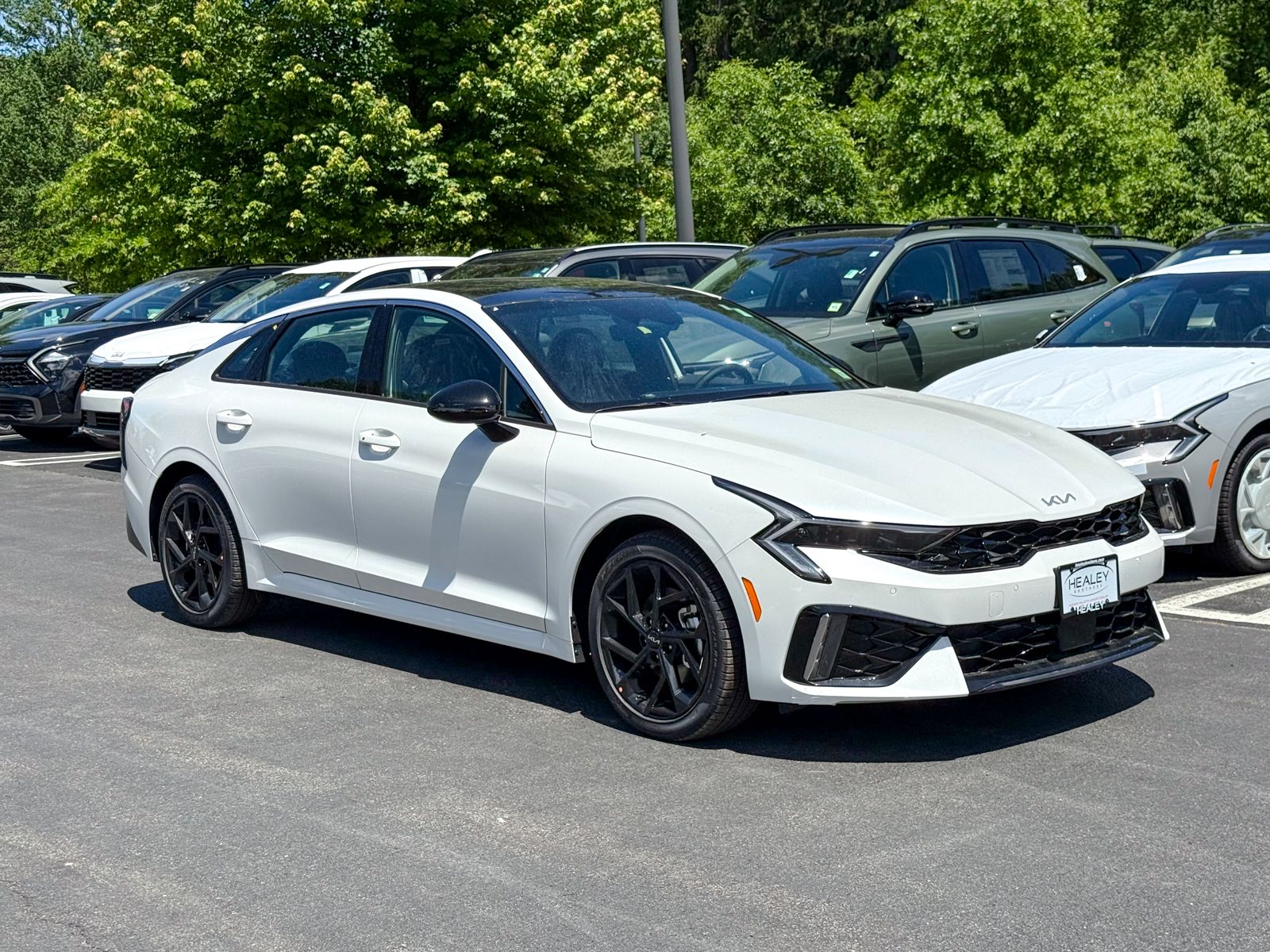 Photo view of 2026 Kia K5 in White