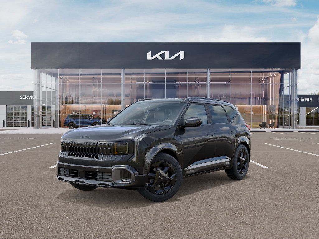 Photo view of 2027 Kia Seltos in Gray