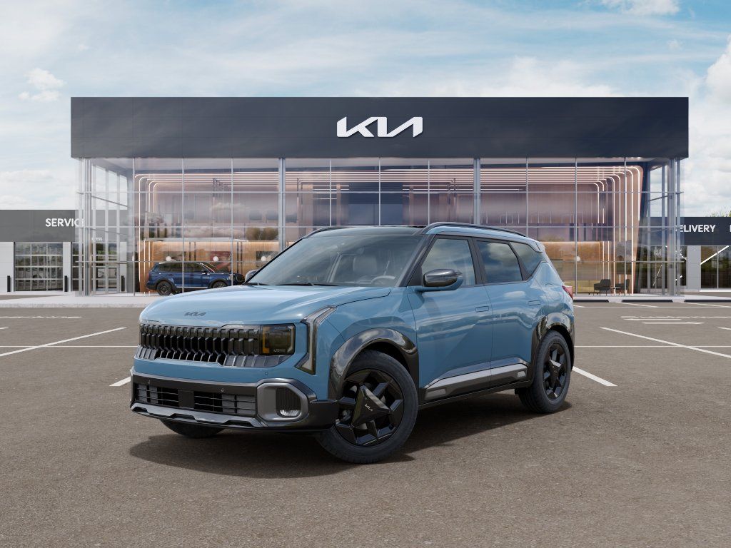 Photo view of 2027 Kia Seltos in Blue