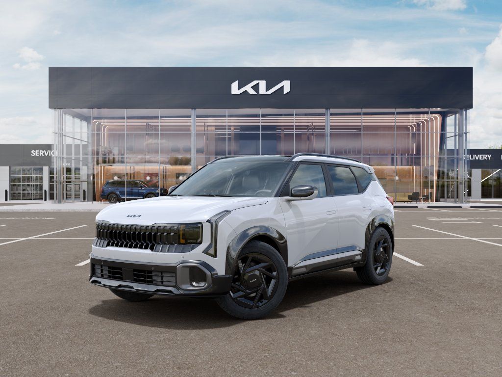 Photo view of 2027 Kia Seltos in White